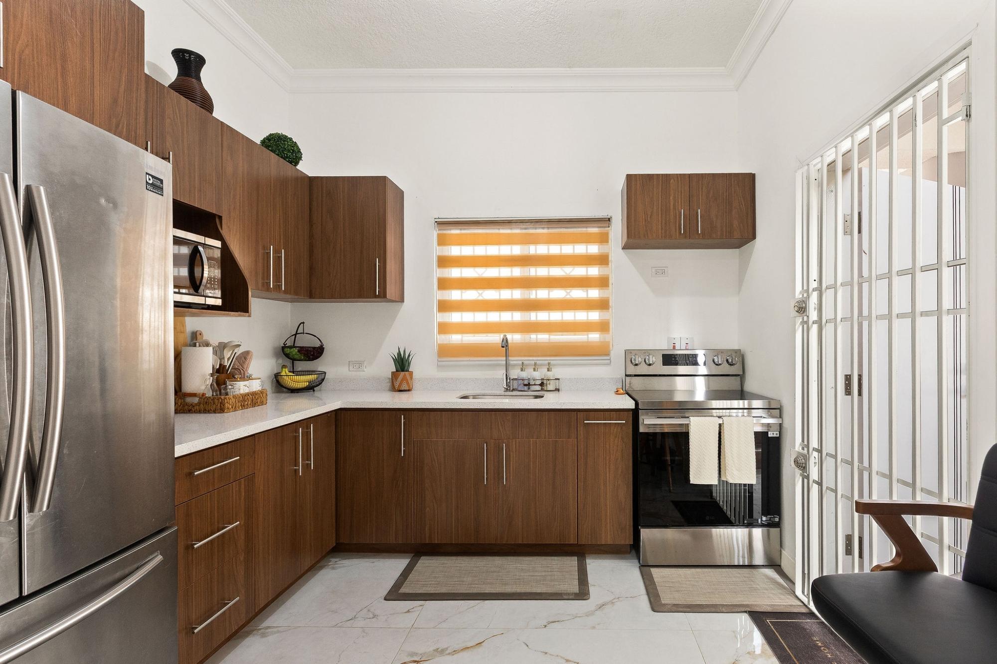 Apartment For Sale: BORDER AVENUE, Kingston 19 | $48,000,000 photo 2