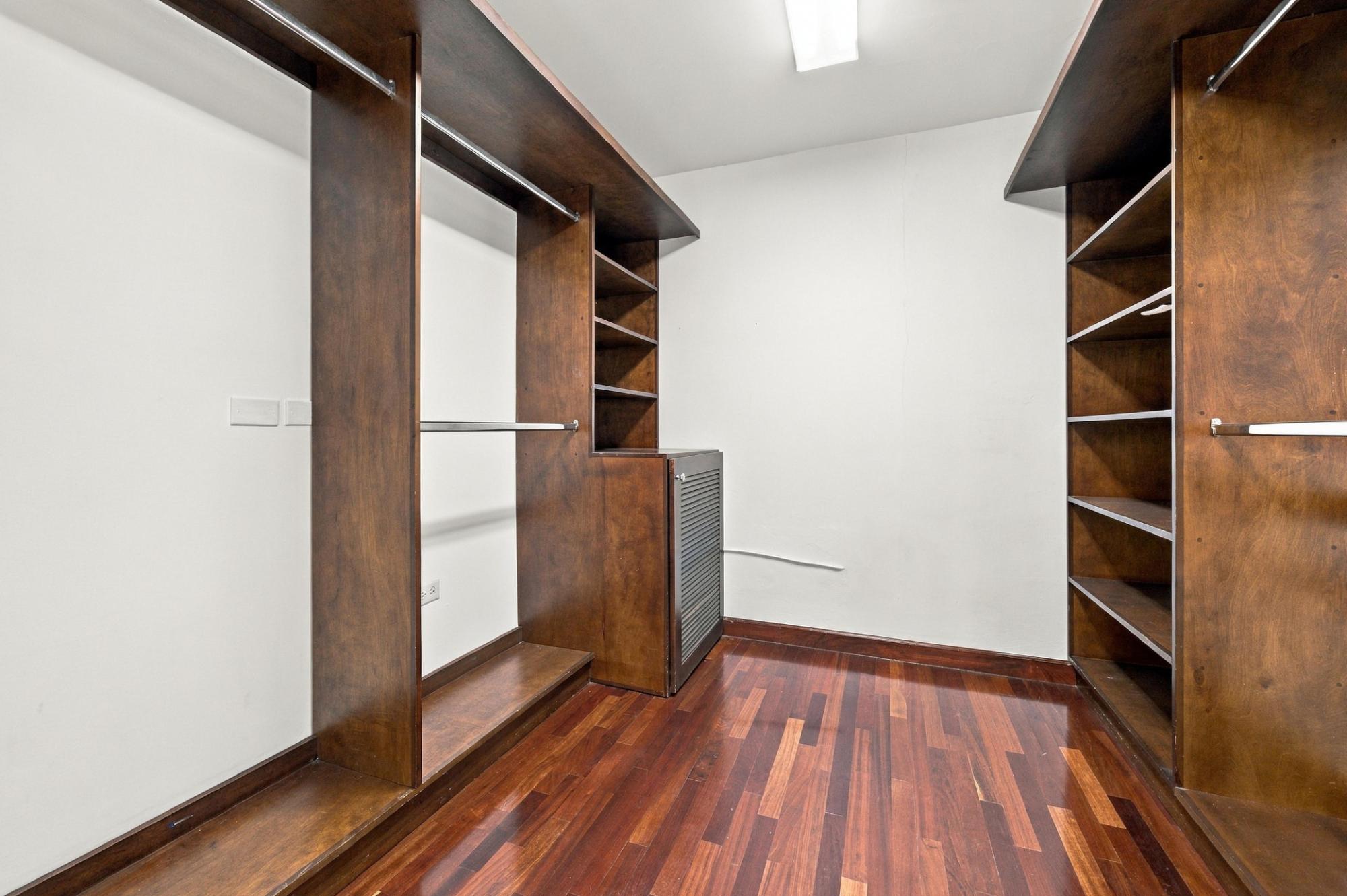 Apartment For Sale: MANOR PARK DRIVE, Kingston 8 | $695,000 photo 13