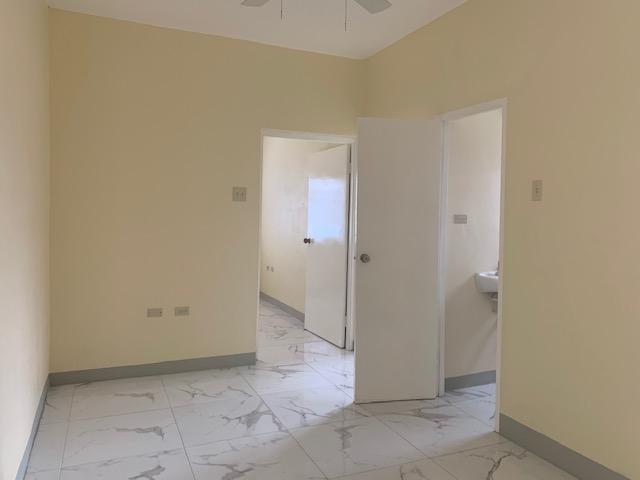 Apartment For Rent: BREADNUT CLOSE, Bridgeport | $70,000