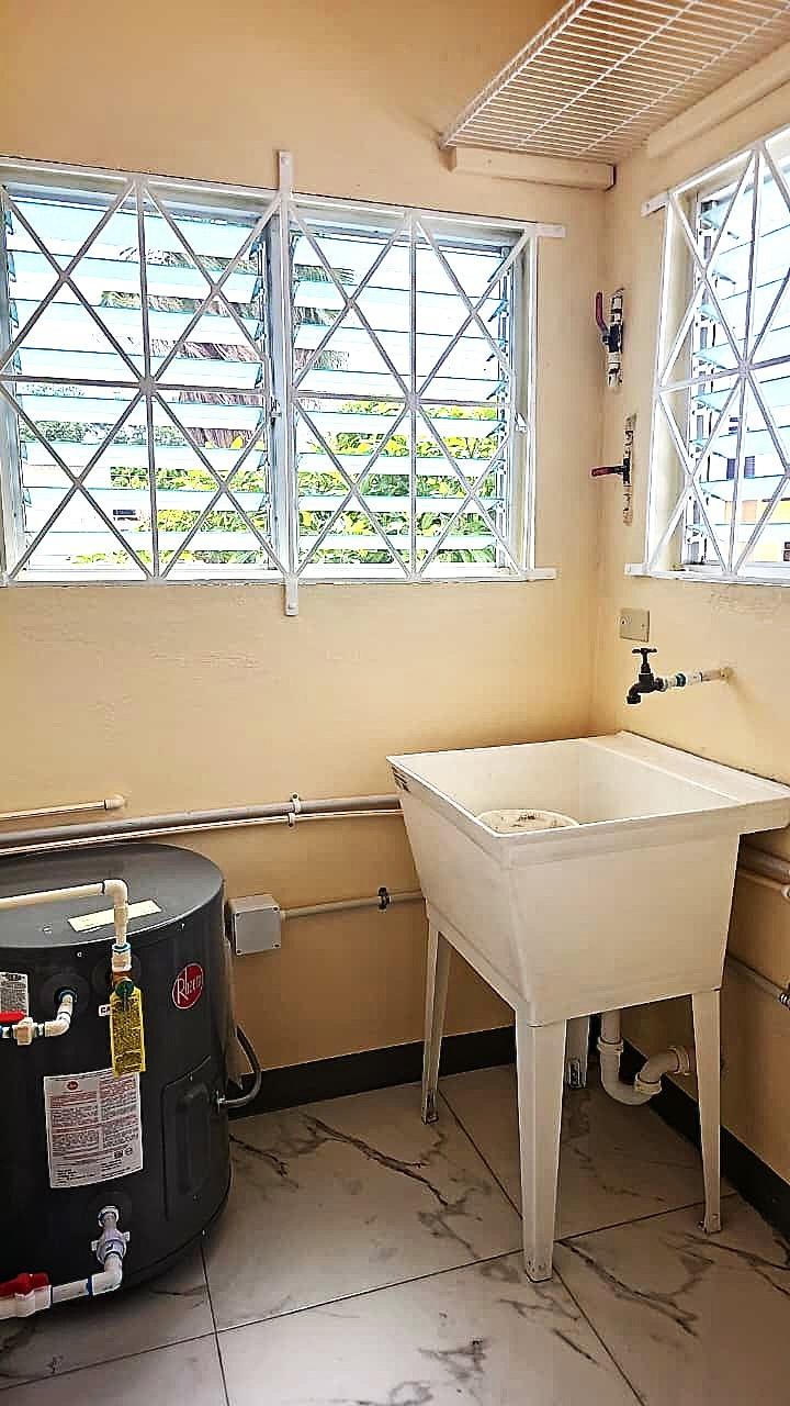 Apartment For Rent: BREADNUT CLOSE, Bridgeport | $70,000 photo 9