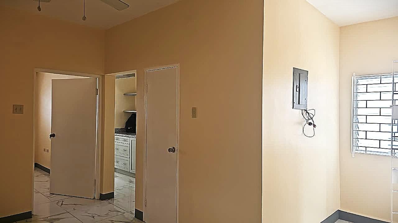 Apartment For Rent: BREADNUT CLOSE, Bridgeport | $70,000 photo 10