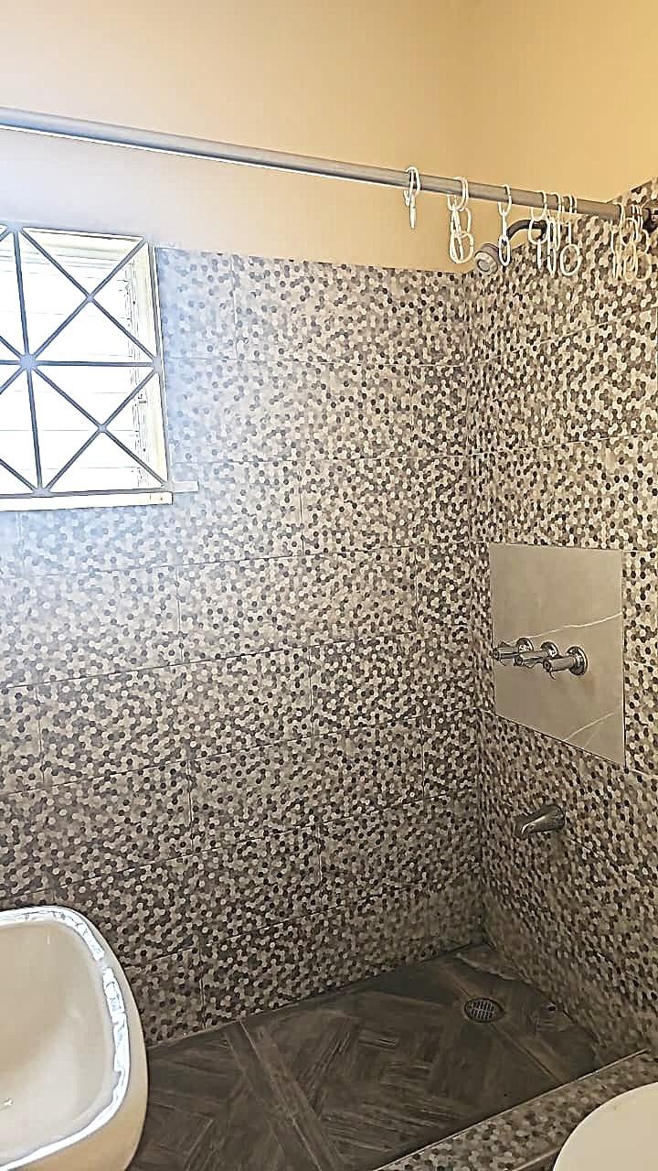 Apartment For Rent: BREADNUT CLOSE, Bridgeport | $70,000 photo 11
