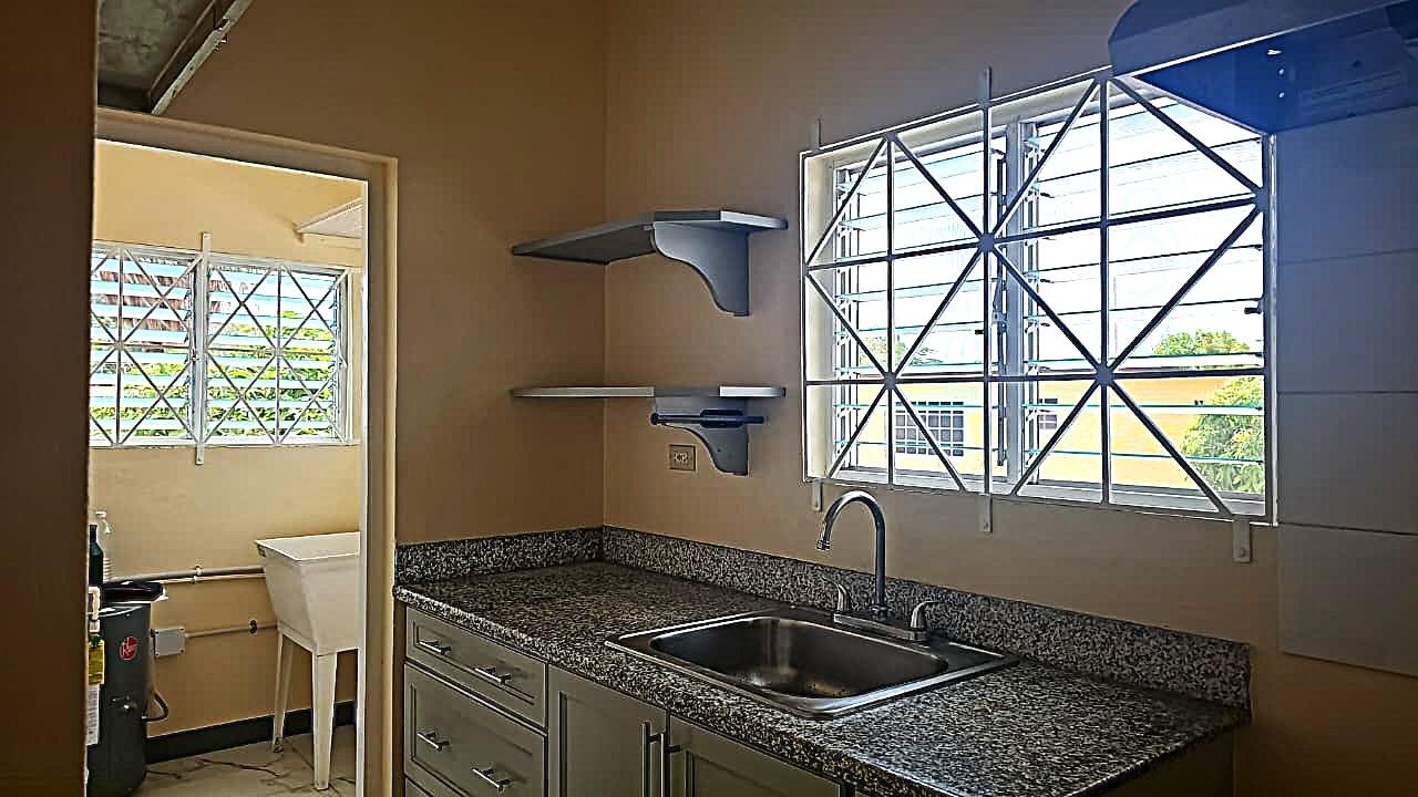 Apartment For Rent: BREADNUT CLOSE, Bridgeport | $70,000 photo 12