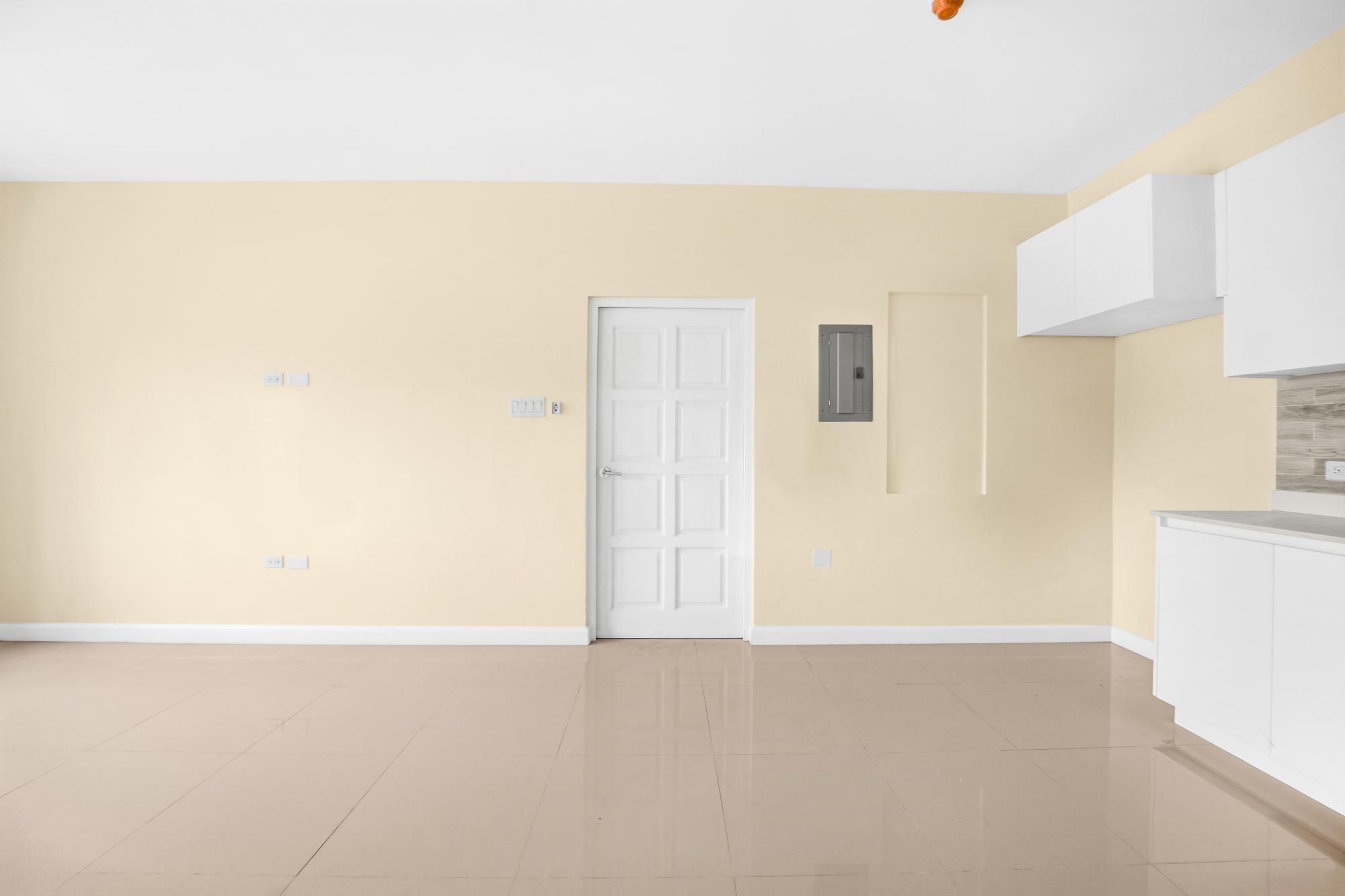 Apartment For Rent: BAY FRONT VILLAS, Port Henderson | $145,000 photo 3