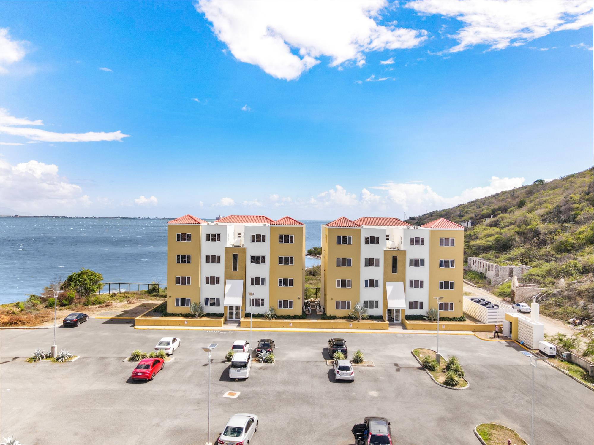 Apartment For Rent: BAY FRONT VILLAS, Port Henderson | $145,000 photo 15