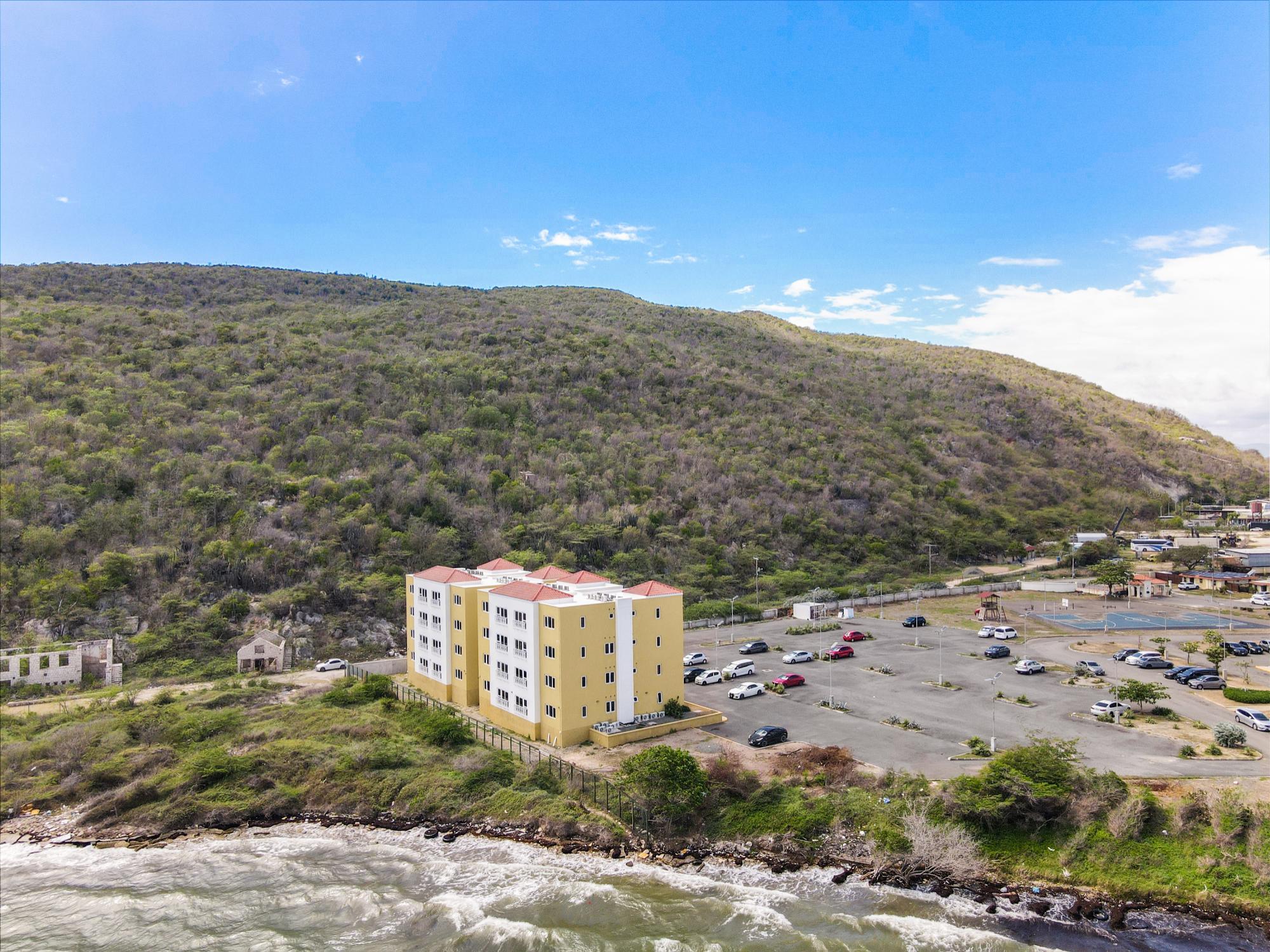 Apartment For Rent: BAY FRONT VILLAS, Port Henderson | $145,000 photo 16