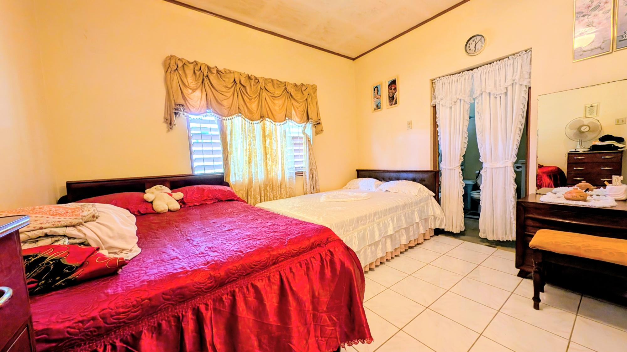 House For Sale: MONEAGUE HOUSING SCHEME, Moneague | $30,000,000 photo 14