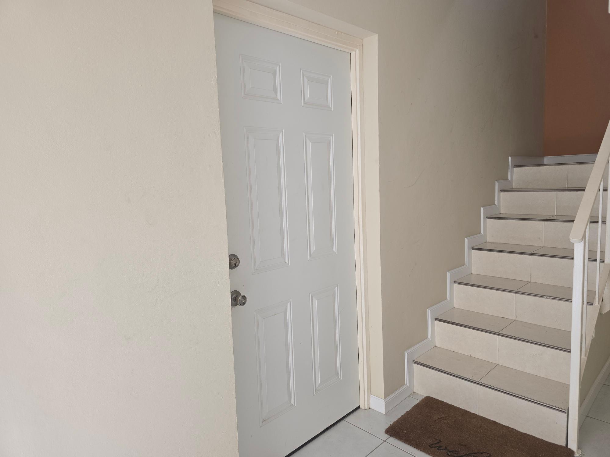Apartment For Rent: PINE BOULEVARD, Kingston 6 | $105,000 photo 4