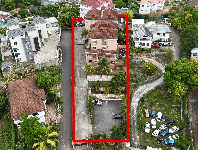 Apartment For Sale: CHEVY CHASE, Kingston 19 | $41,000,000 photo 4