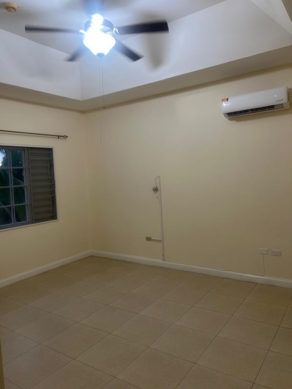 Apartment For Rent: LADY MUSGRAVE ROAD, Kingston 6 | $210,000 photo 8