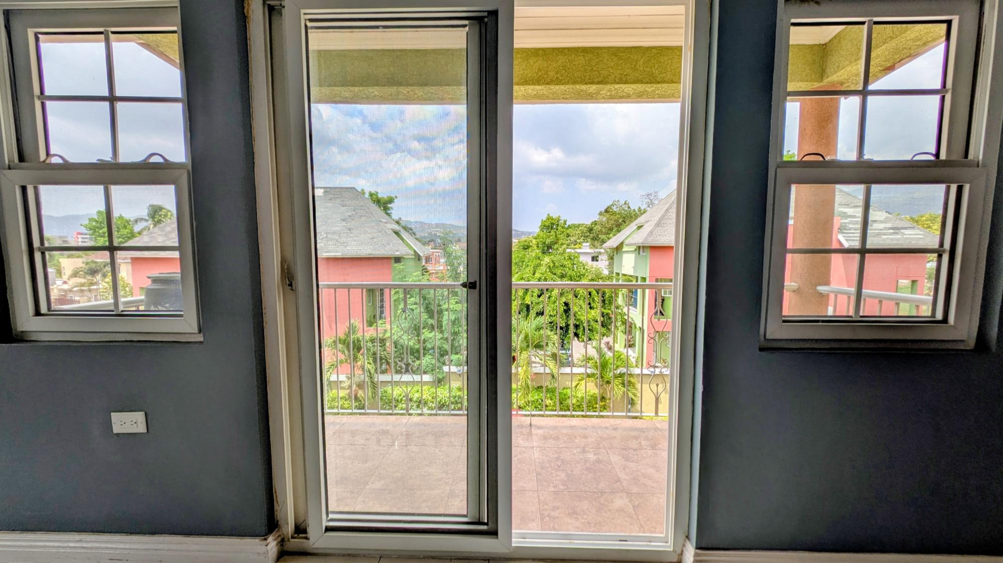 Apartment For Rent: CHARLTON AVENUE, KINGSTON, Kingston 8 | $220,000 photo 13