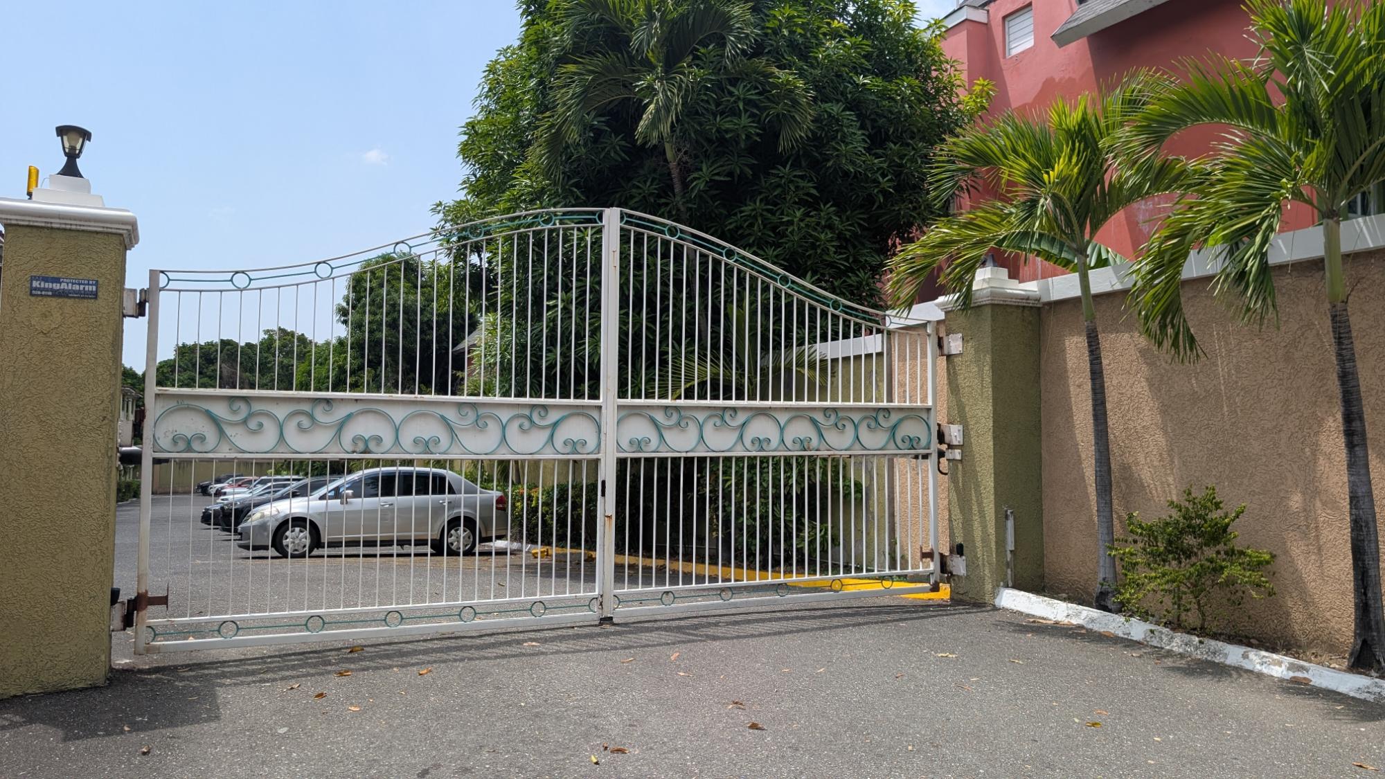Apartment For Rent: CHARLTON AVENUE, KINGSTON, Kingston 8 | $220,000 photo 17