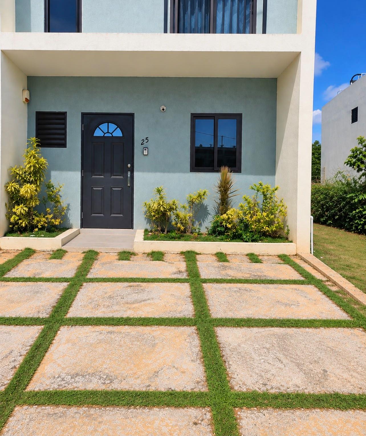 Townhouse For Rent: CAMELOT VILLAGE, Discovery Bay | $1,300