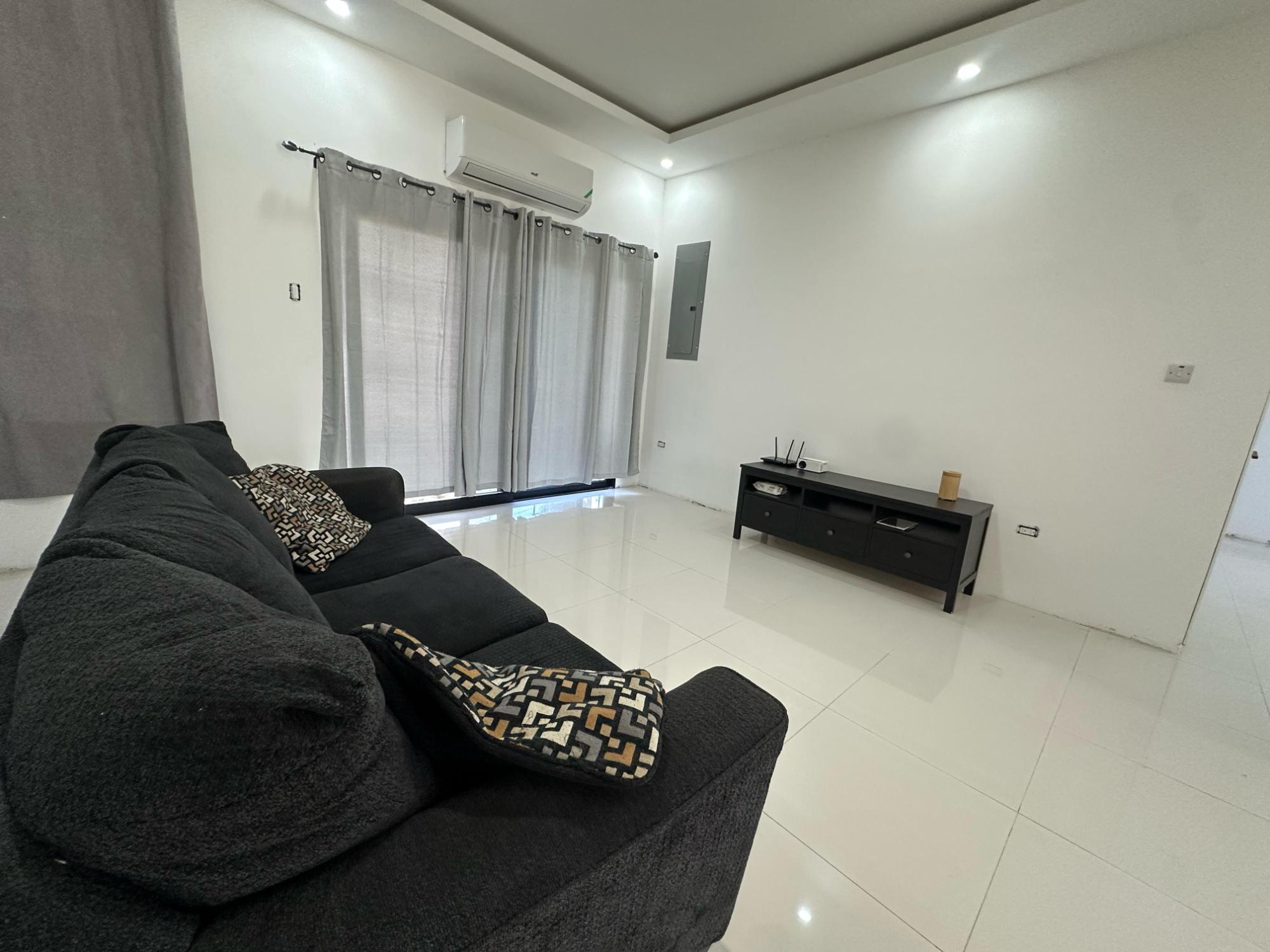 Apartment For Sale: VISTA CIELO, CARDIFF HALL, Runaway Bay | $355,500 photo 3