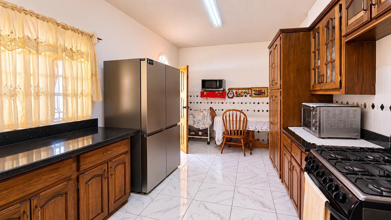 House For Sale: RUNAWAY MEADOWS, Runaway Bay | $900,000 photo 5