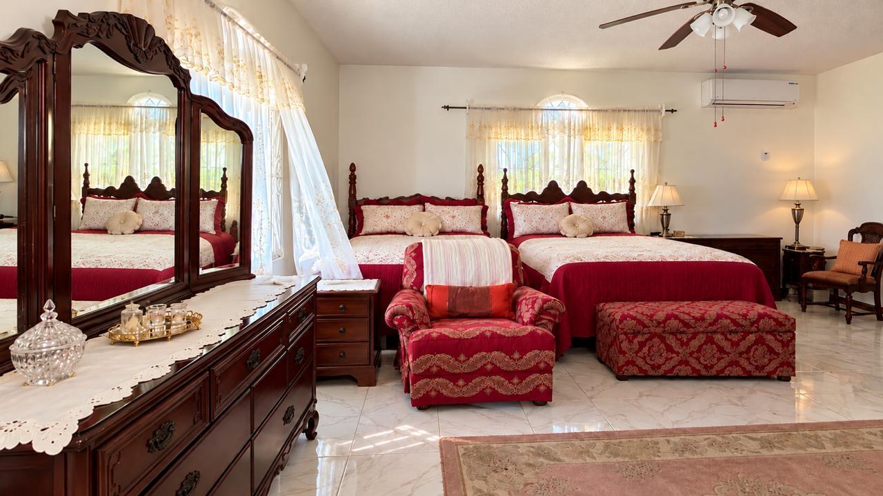 House For Sale: RUNAWAY MEADOWS, Runaway Bay | $900,000 photo 17
