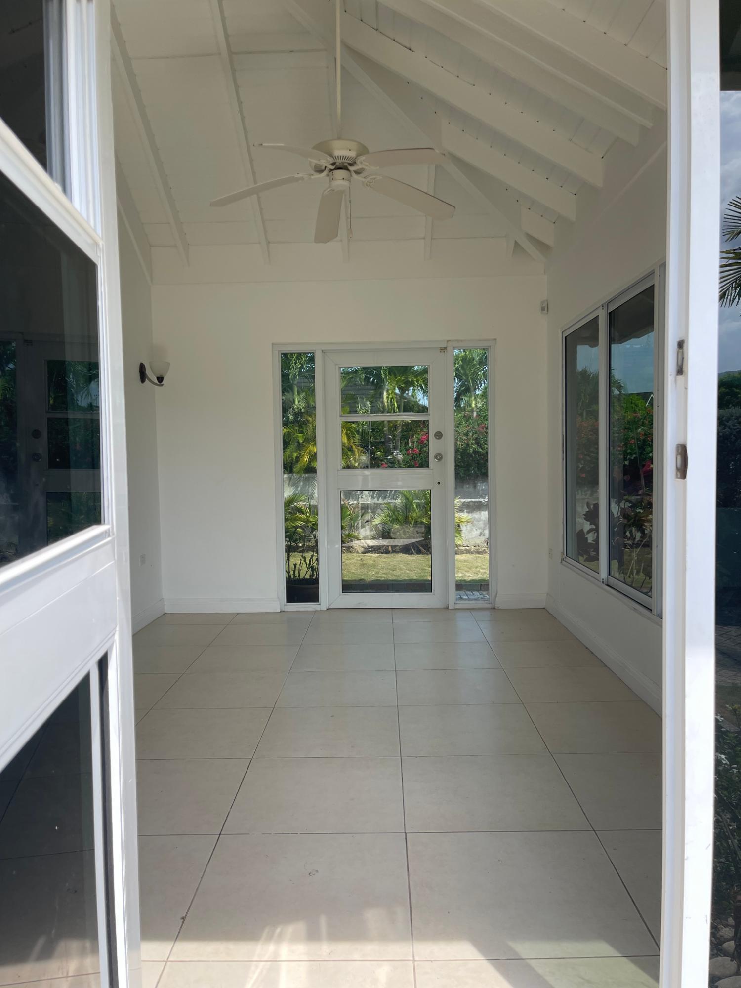 House For Rent: COOL SHADE, Laughlands | $1,400 photo 3