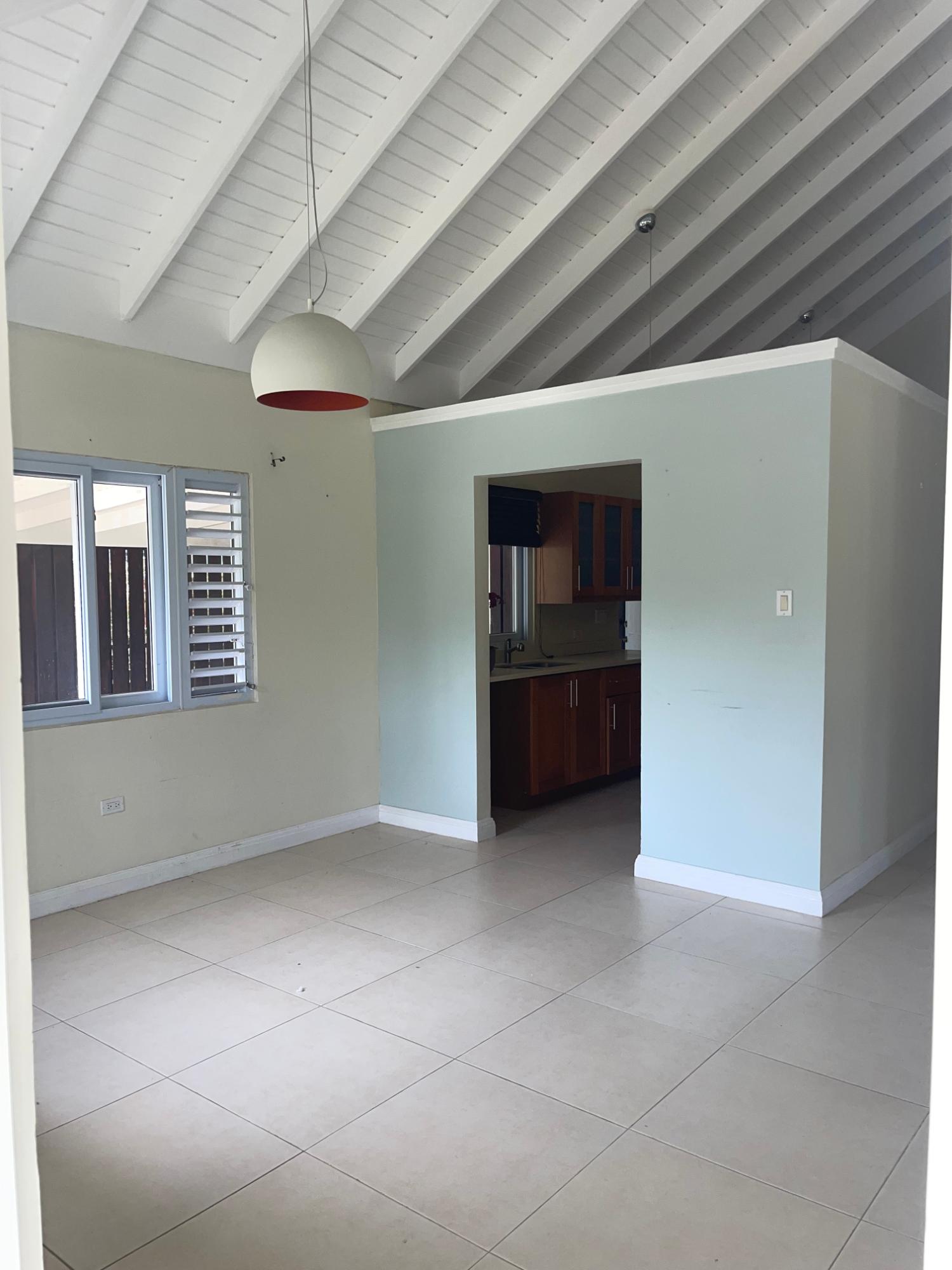 House For Rent: COOL SHADE, Laughlands | $1,400 photo 8