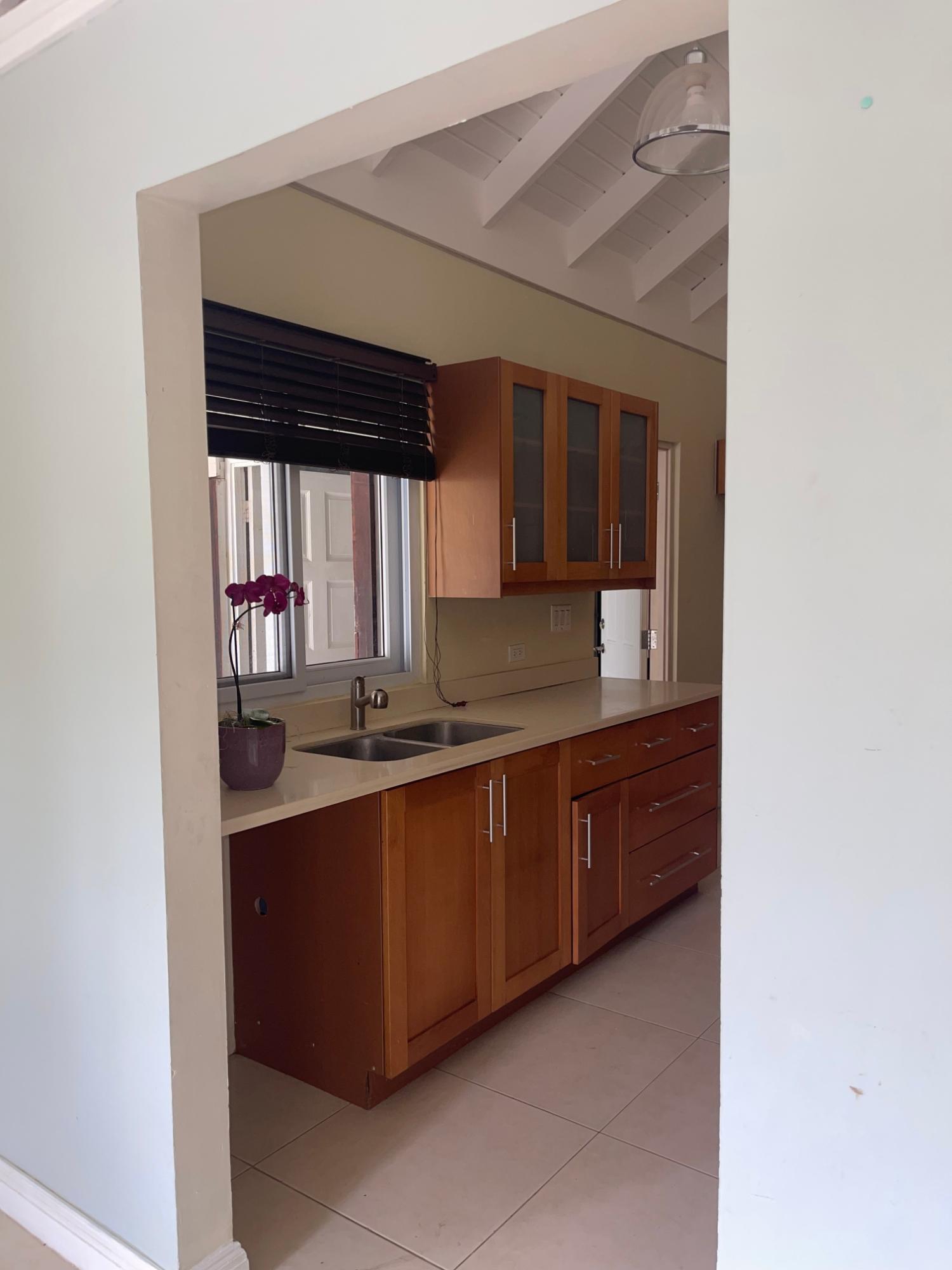 House For Rent: COOL SHADE, Laughlands | $1,400 photo 11