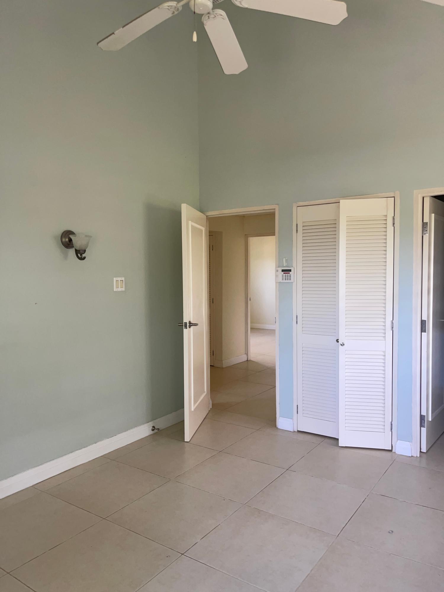 House For Rent: COOL SHADE, Laughlands | $1,400 photo 21
