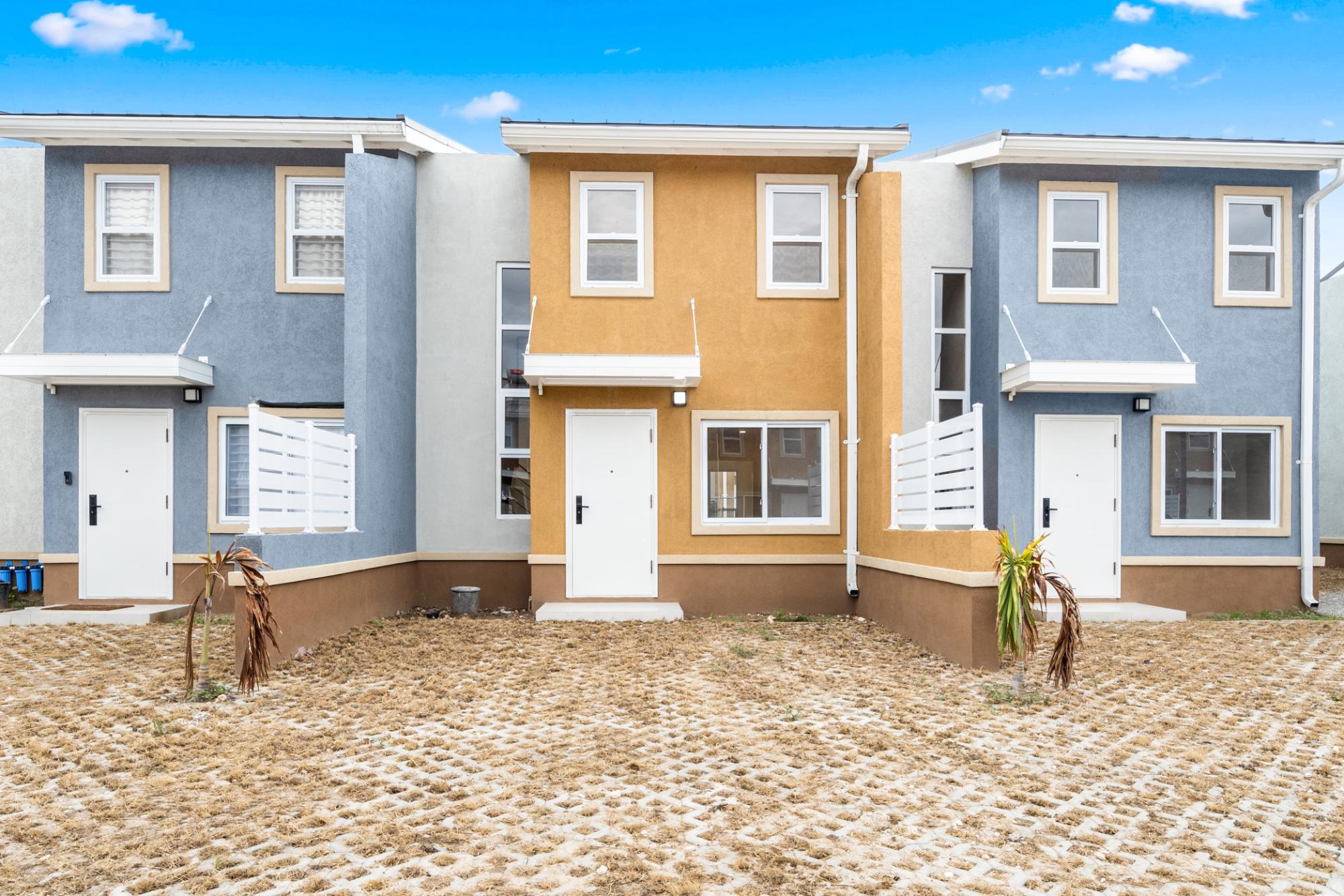 Townhouse For Rent: CHESTER CREEK, Westchester | $160,000
