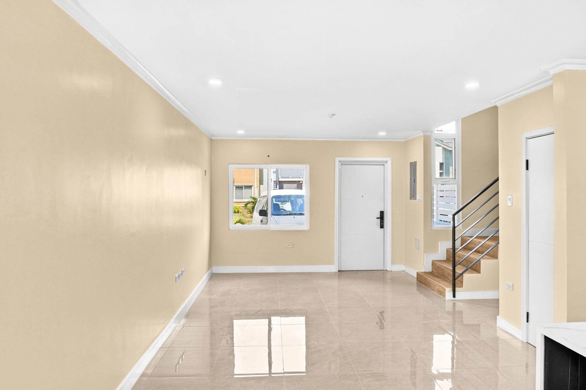 Townhouse For Rent: CHESTER CREEK, Westchester | $160,000 photo 2