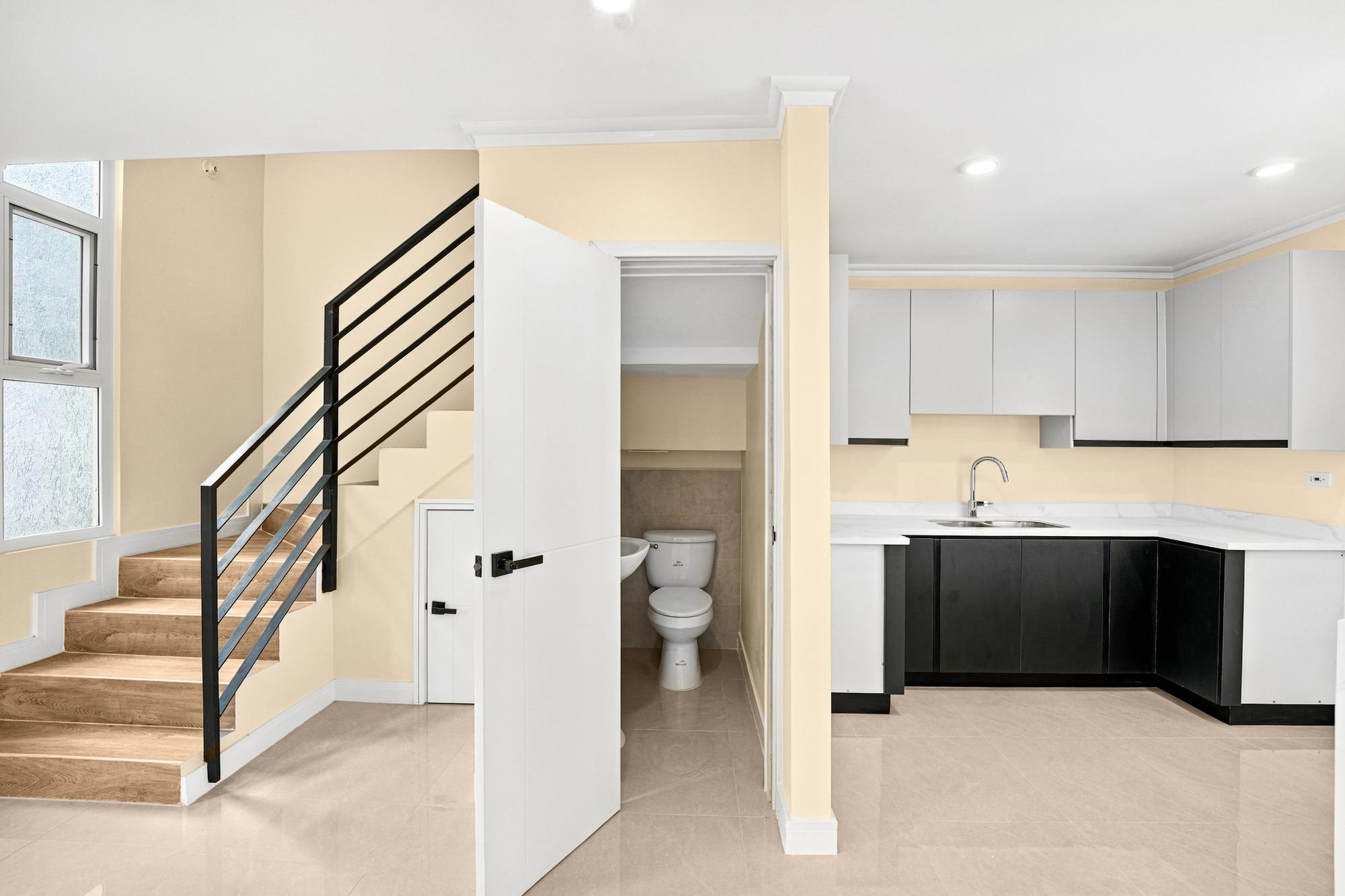 Townhouse For Rent: CHESTER CREEK, Westchester | $160,000 photo 5