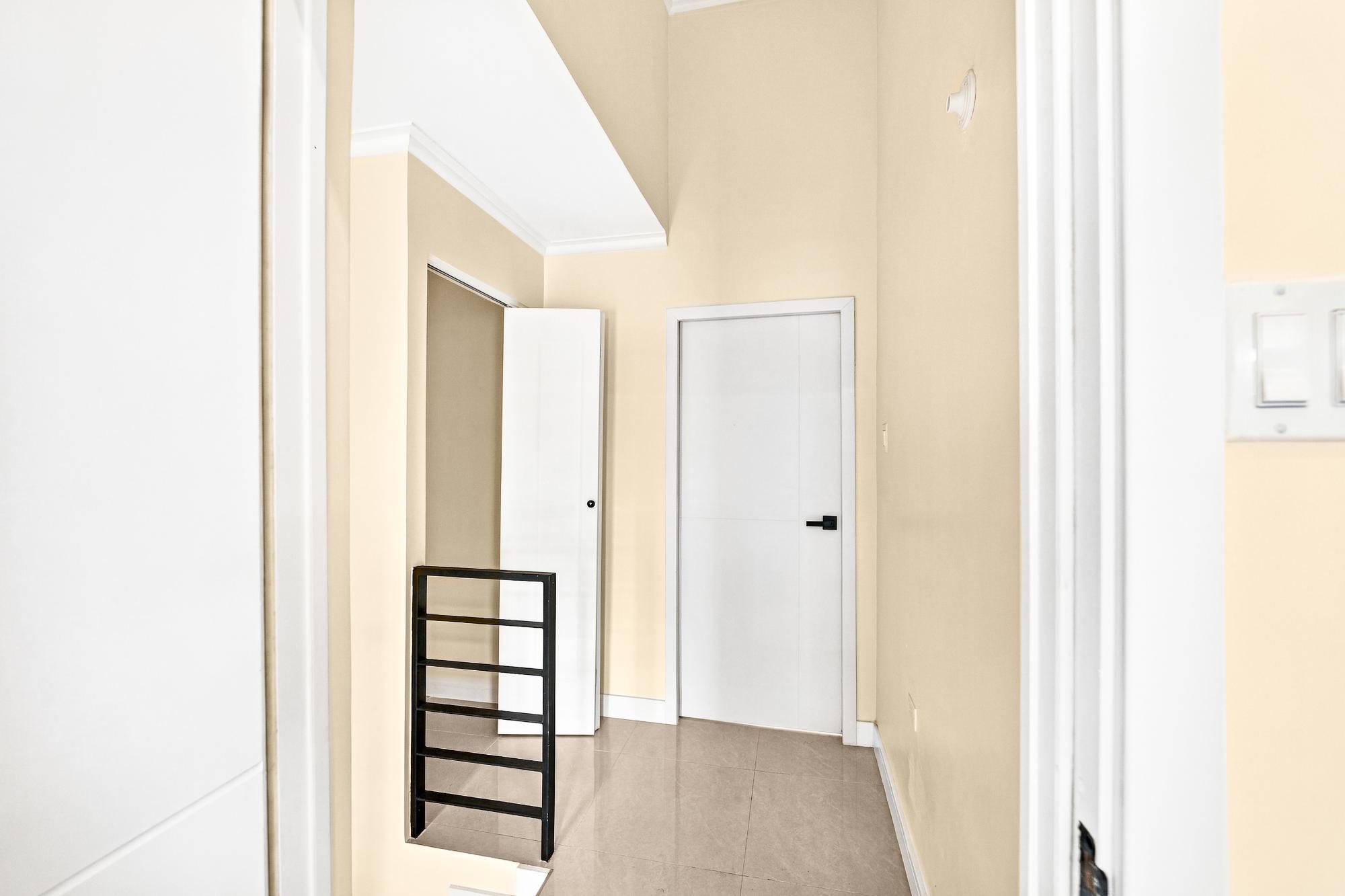 Townhouse For Rent: CHESTER CREEK, Westchester | $160,000 photo 15
