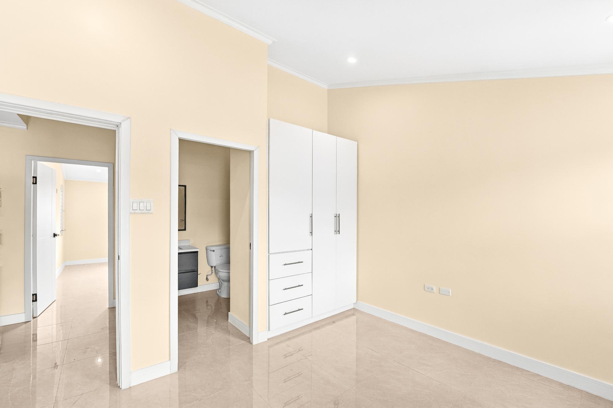 Townhouse For Rent: CHESTER CREEK, Westchester | $160,000 photo 16