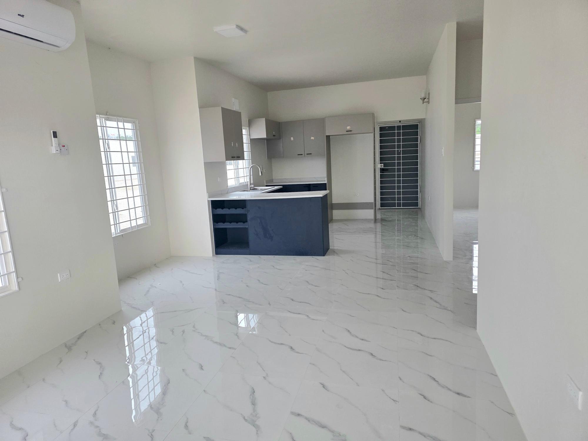 House For Rent: CORAL SPRING ESTATES, Coral Spring | $150,000 photo 3