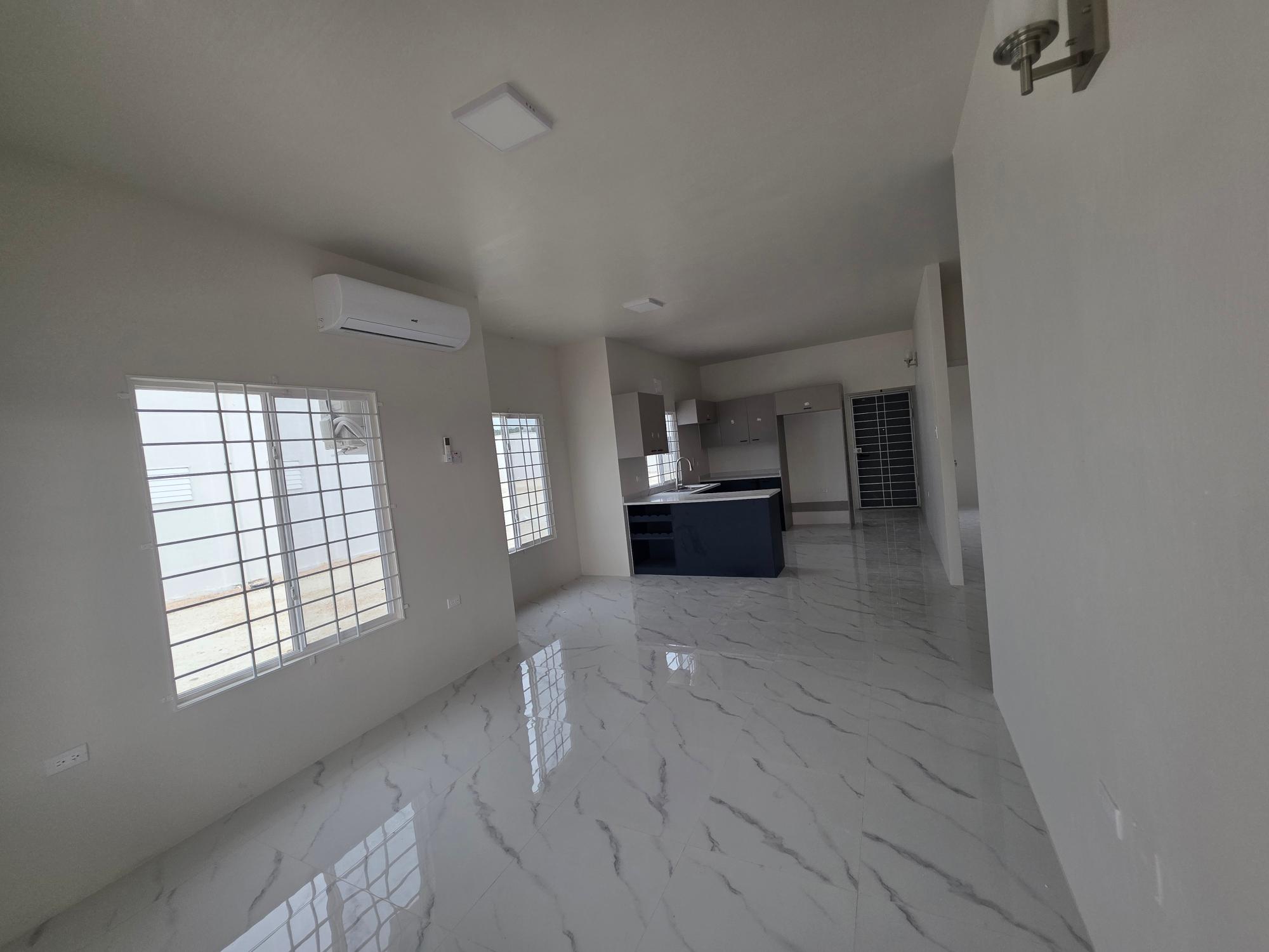 House For Rent: CORAL SPRING ESTATES, Coral Spring | $150,000 photo 5