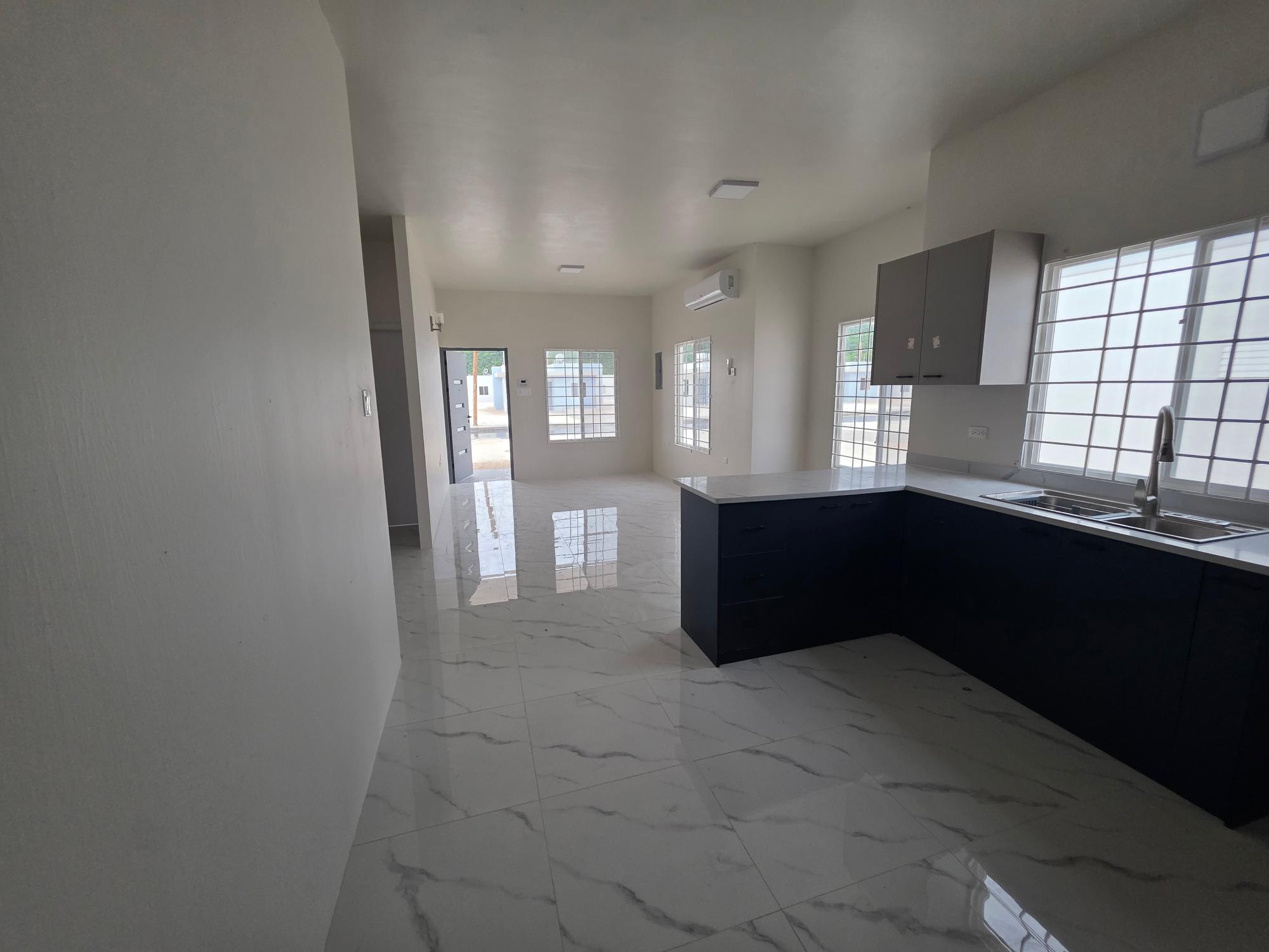 House For Rent: CORAL SPRING ESTATES, Coral Spring | $150,000 photo 8