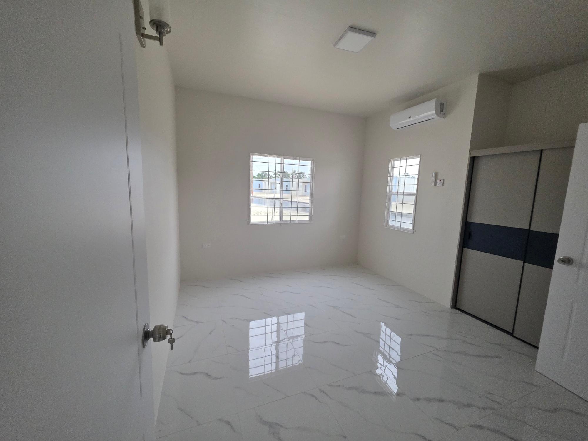 House For Rent: CORAL SPRING ESTATES, Coral Spring | $150,000 photo 9
