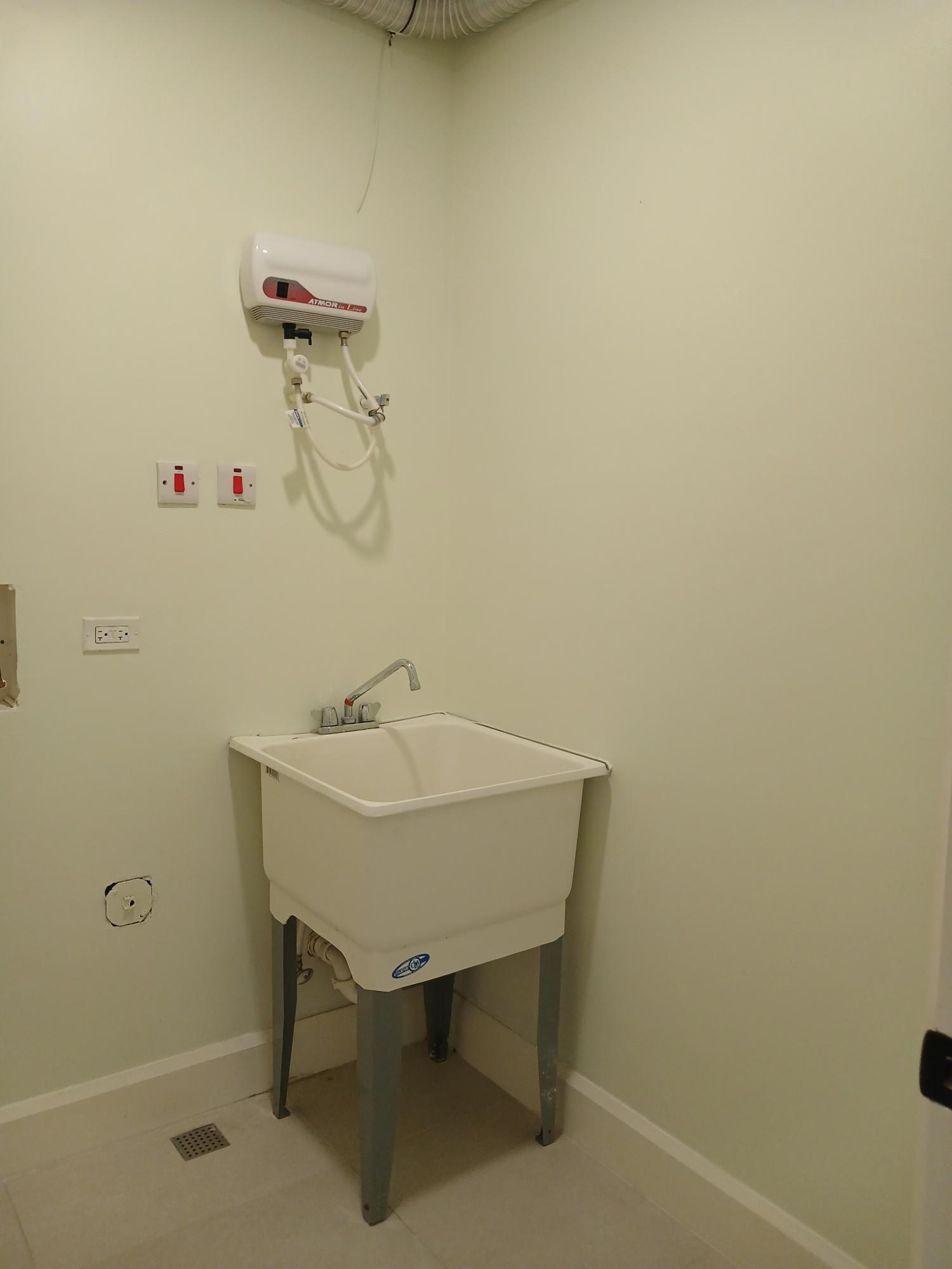 Apartment For Rent: SALISBURY AVENUE, Kingston 6 | $1,900 photo 12