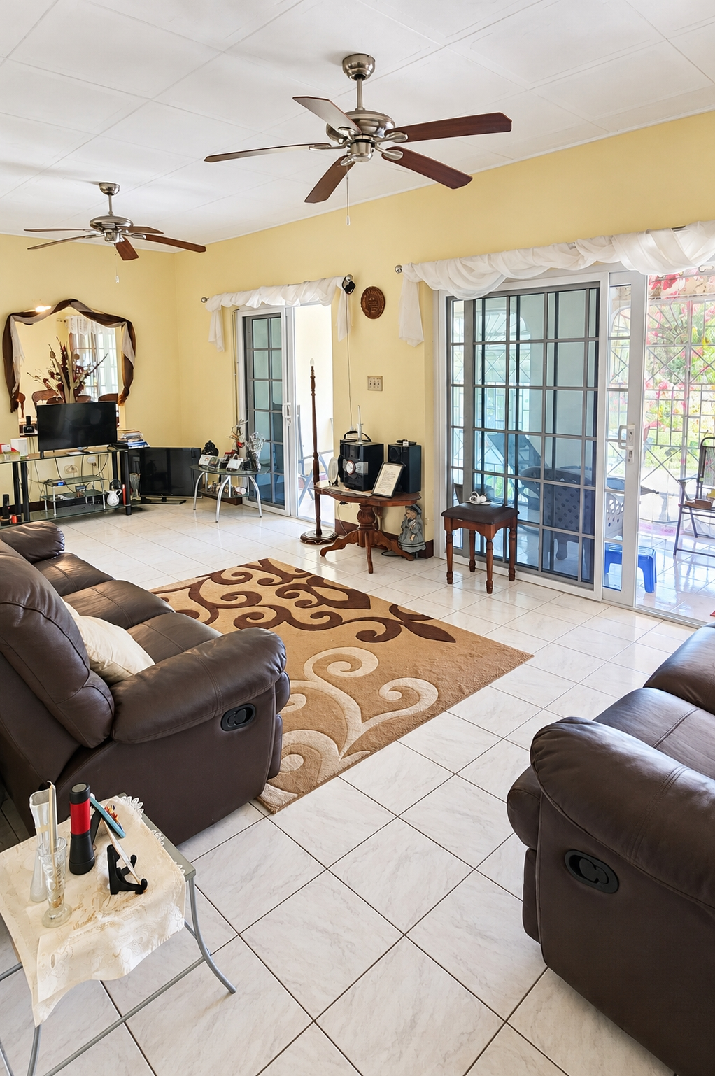 House For Sale: HOPEWELL PARK, Discovery Bay | $282,000 photo 3