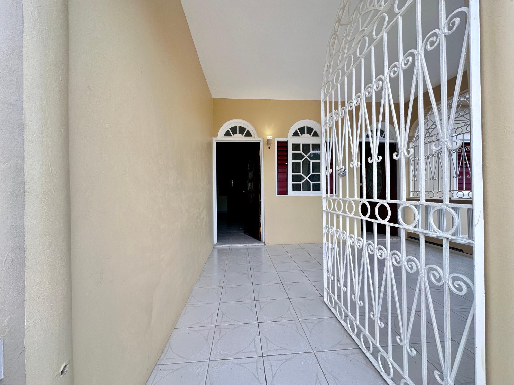 Apartment For Rent: BLOCK 14, PART OF NORTHER, Lilliput | $80,000 photo 3
