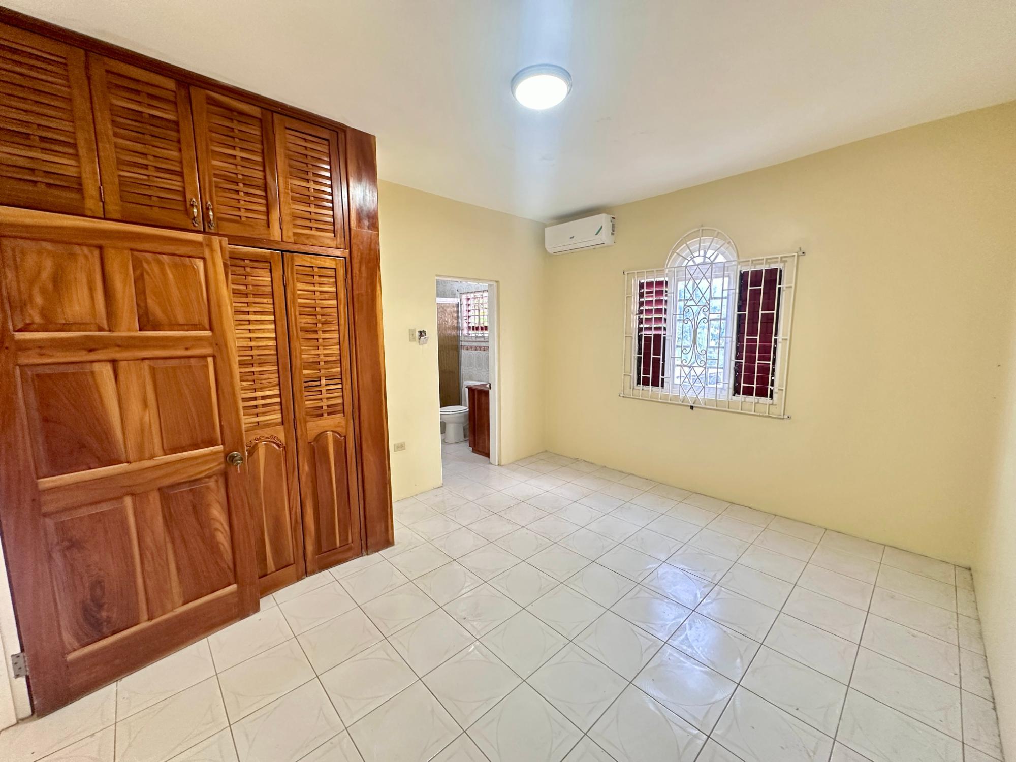 Apartment For Rent: BLOCK 14, PART OF NORTHER, Lilliput | $80,000 photo 10