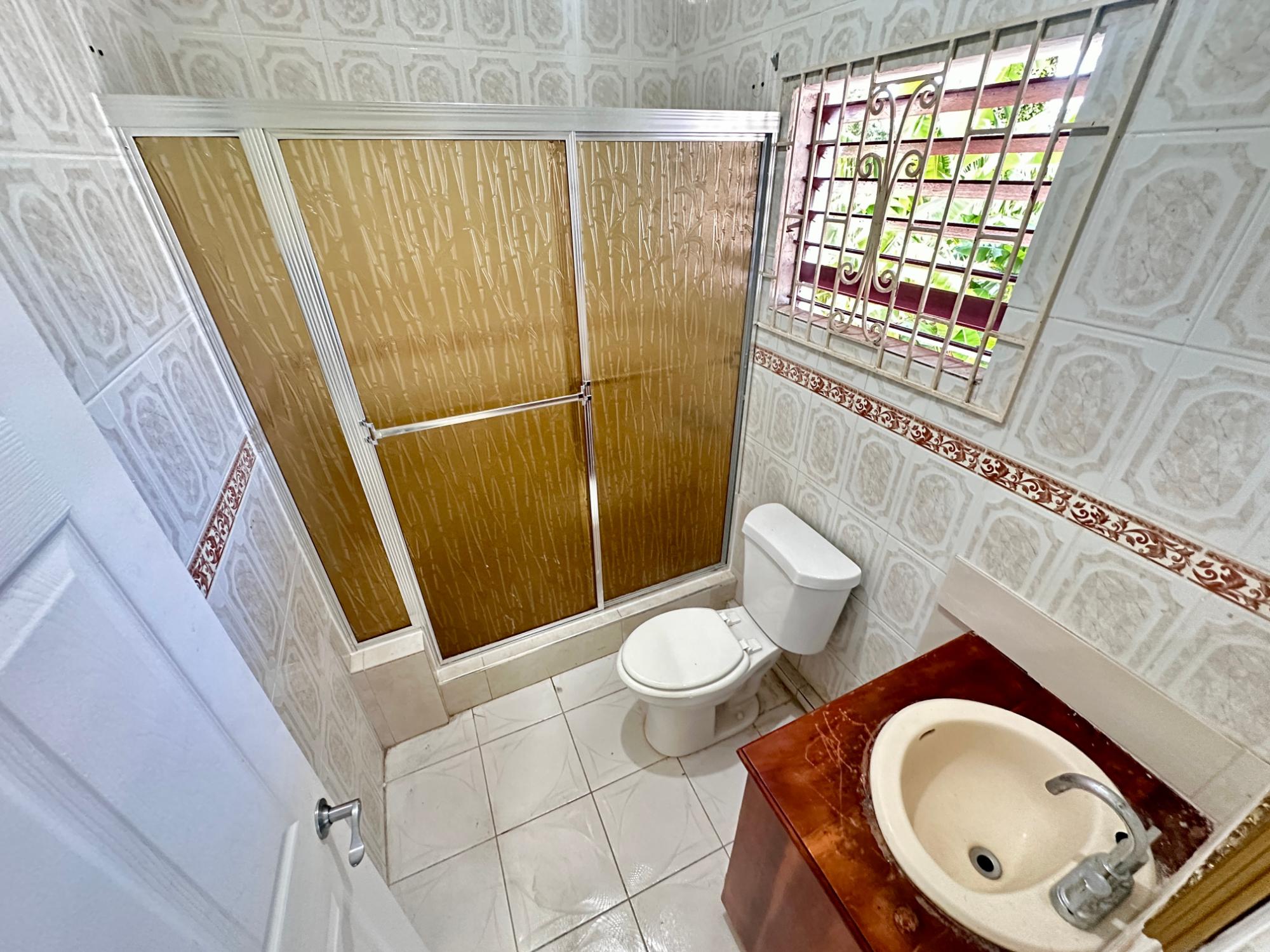 Apartment For Rent: BLOCK 14, PART OF NORTHER, Lilliput | $80,000 photo 12