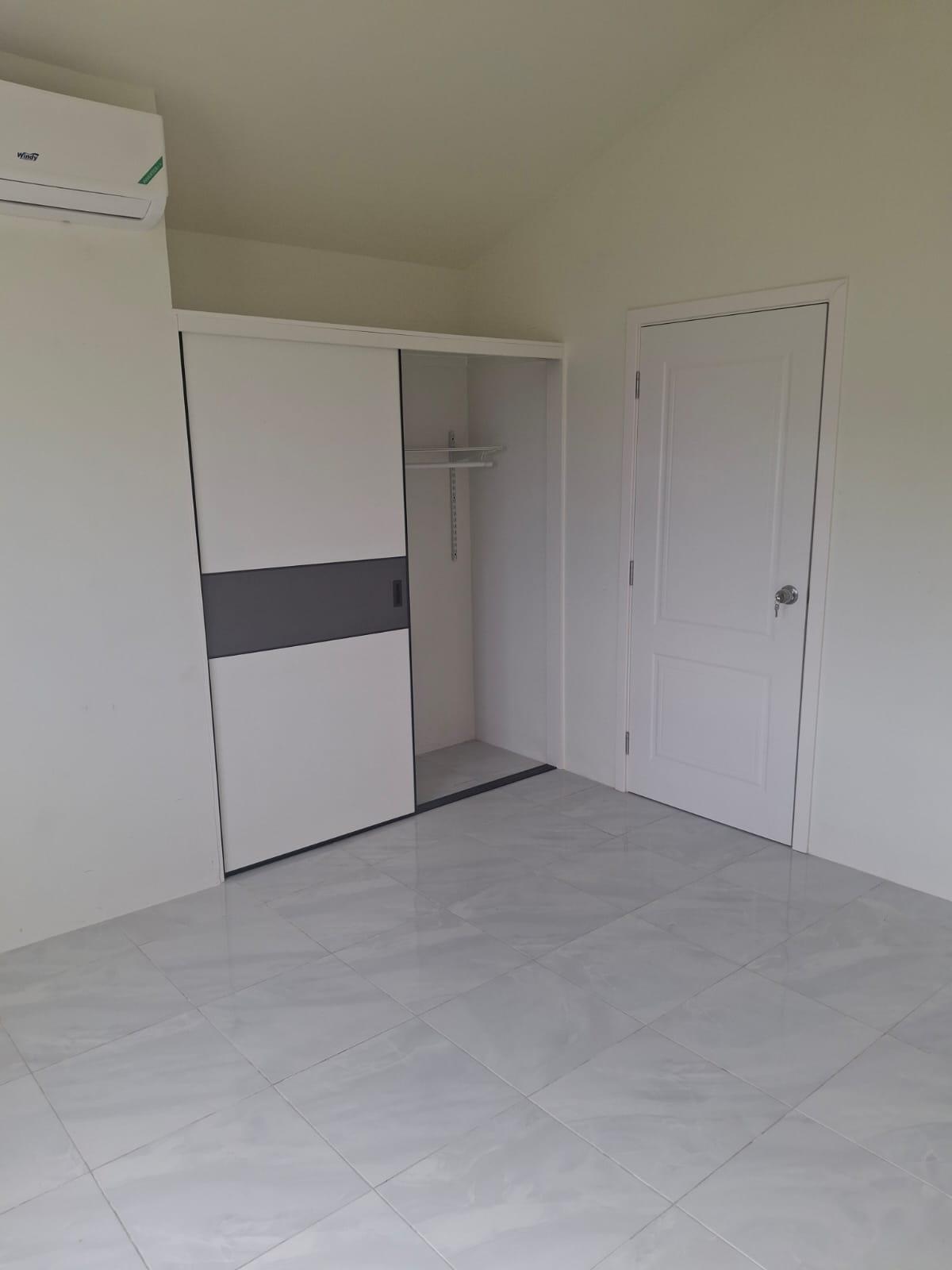 House For Rent: CAMELOT VILLAGE, Discovery Bay | $125,000 photo 6
