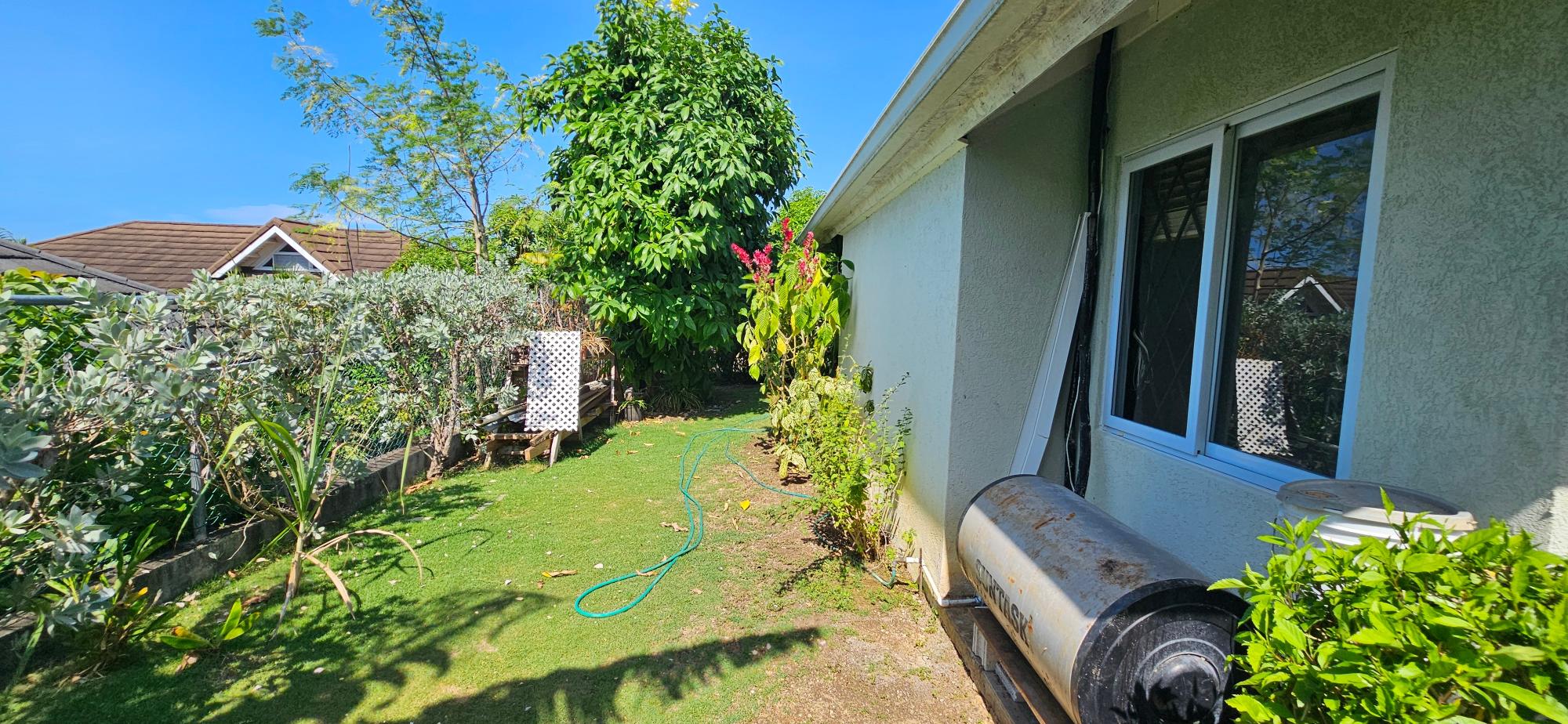 House For Sale: BAMBOO AVENUE, COOLSHADE,, Laughlands | $65,000,000 photo 8