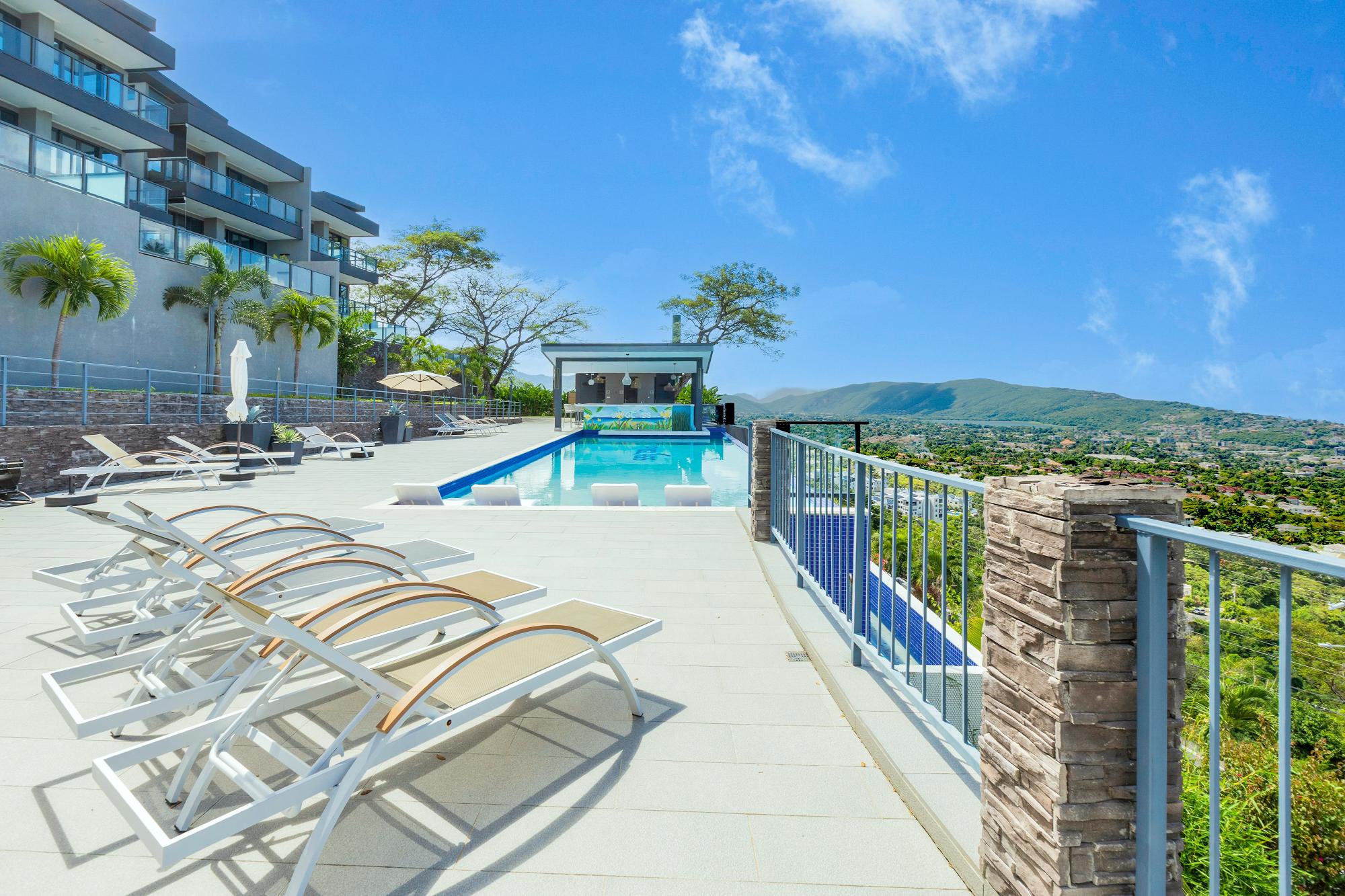 Apartment For Sale: SPYGLASS, Kingston 6 | $600,000 photo 5