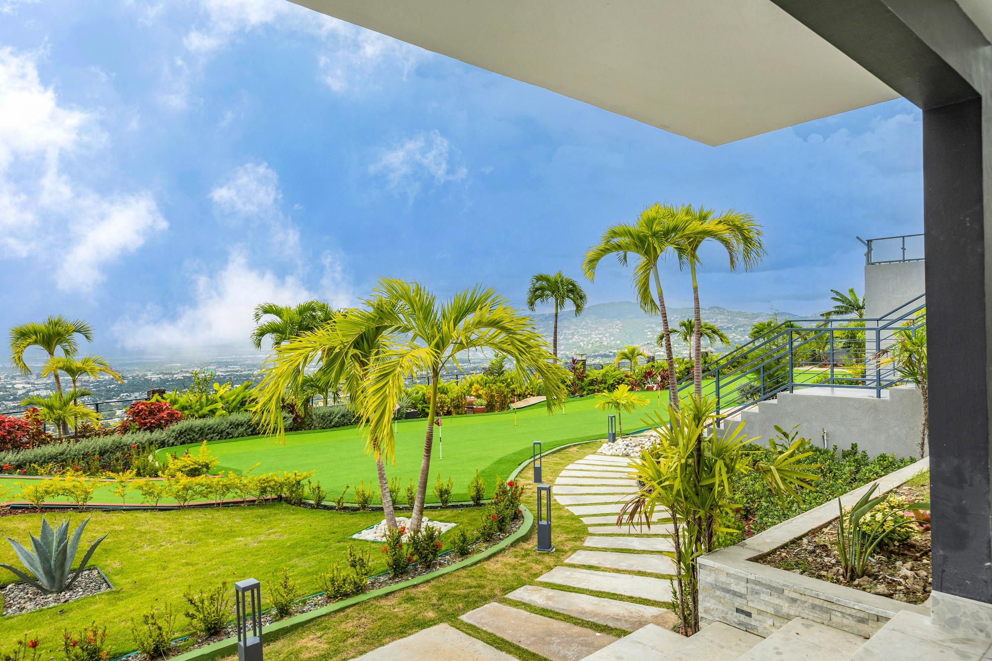 Apartment For Sale: SPYGLASS, Kingston 6 | $600,000 photo 13