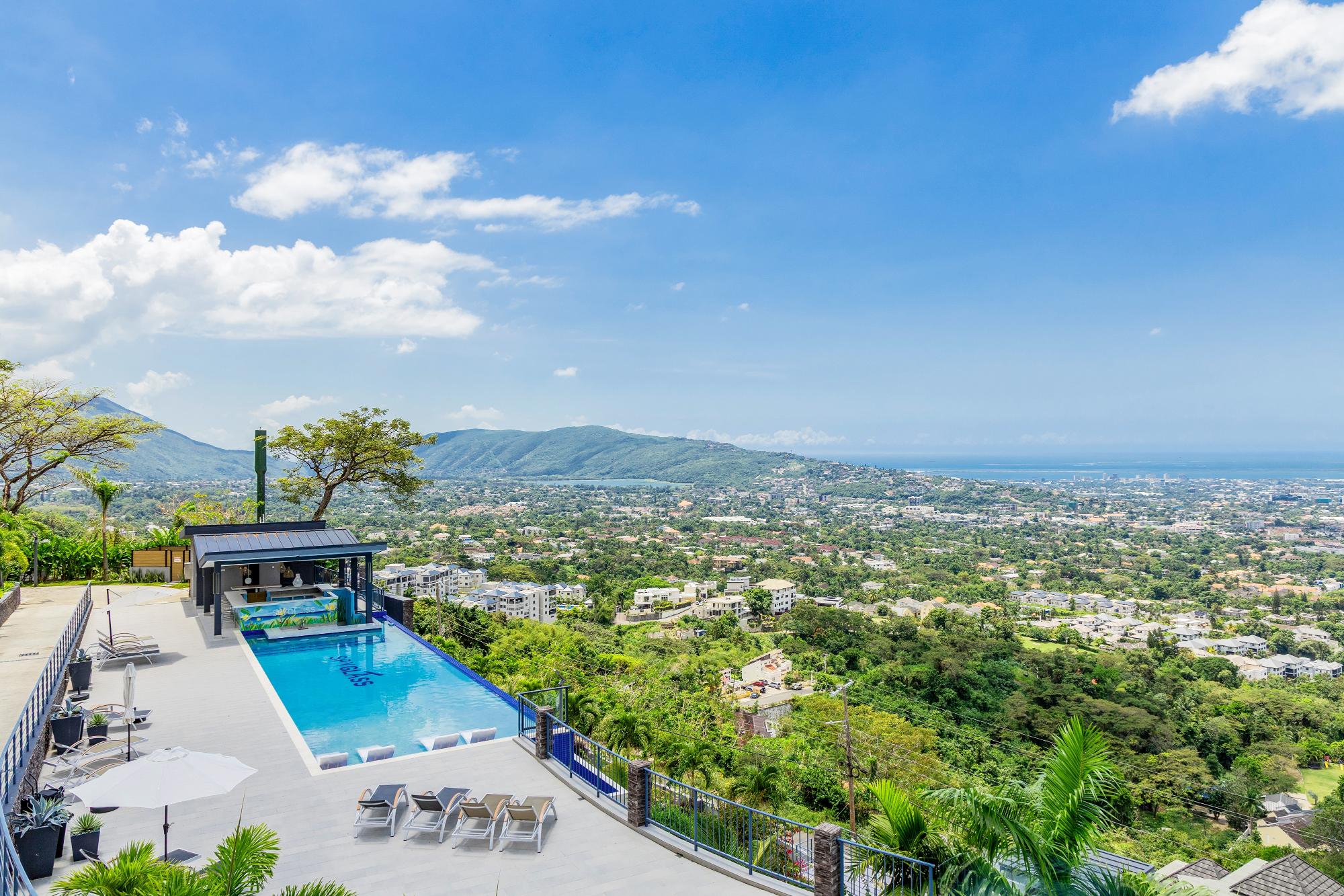 Apartment For Sale: SPYGLASS, Kingston 6 | $580,000 photo 2