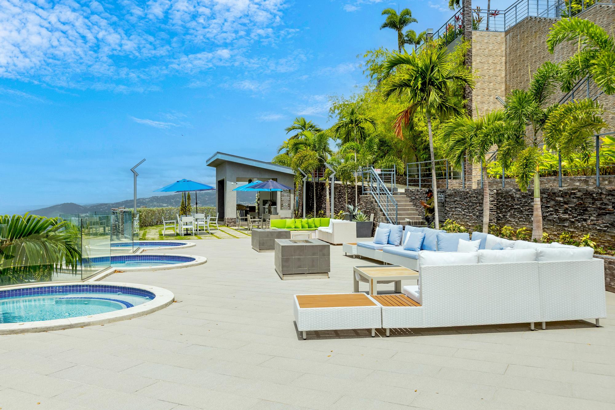 Apartment For Sale: SPYGLASS, Kingston 6 | $520,000 photo 4