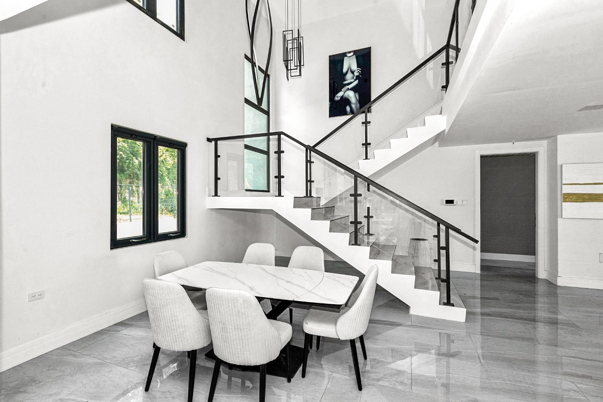 Apartment For Sale: SPYGLASS, Kingston 6 | $1,350,000