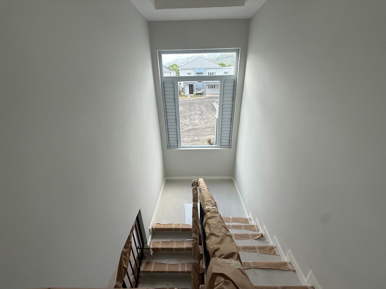 Townhouse For Sale: LIGUANEA AVENUE, Kingston 6 | $1,100,000 photo 11