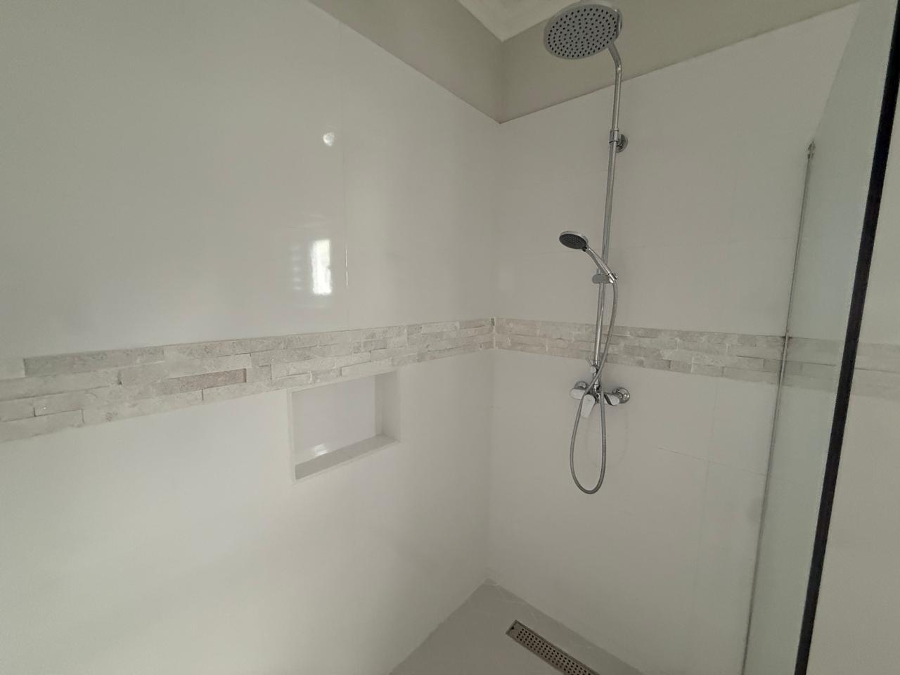 Townhouse For Sale: LIGUANEA AVENUE, Kingston 6 | $1,100,000 photo 16