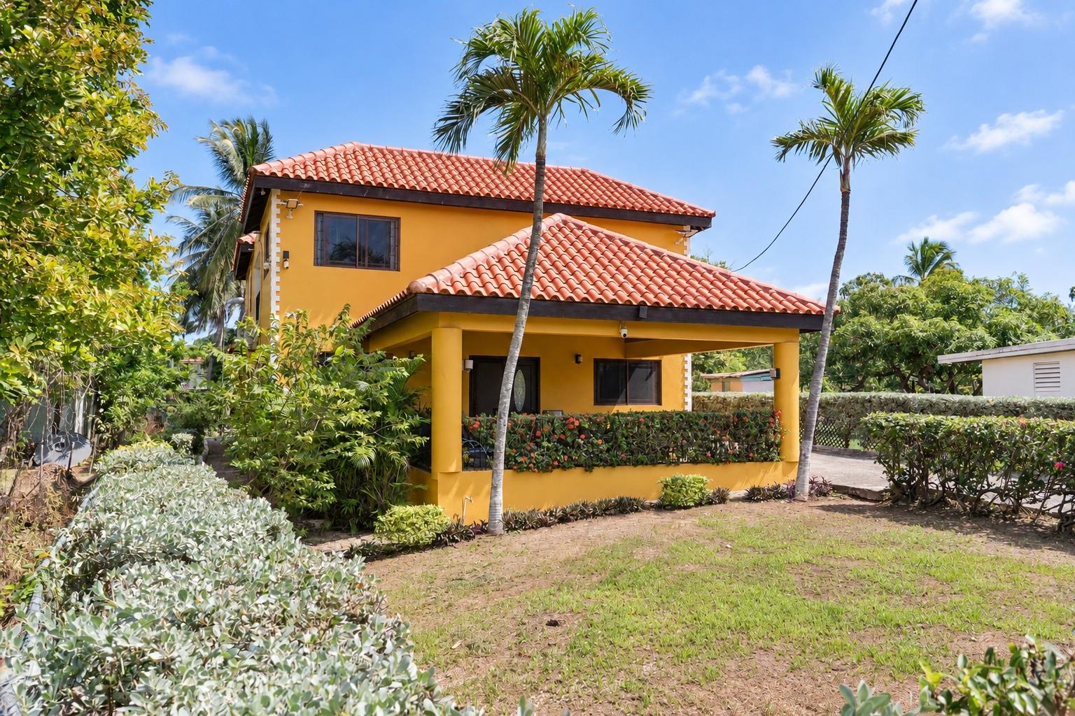 House For Sale: CIRCLE DRIVE, GLENMUIR HE, May Pen | $45,000,000