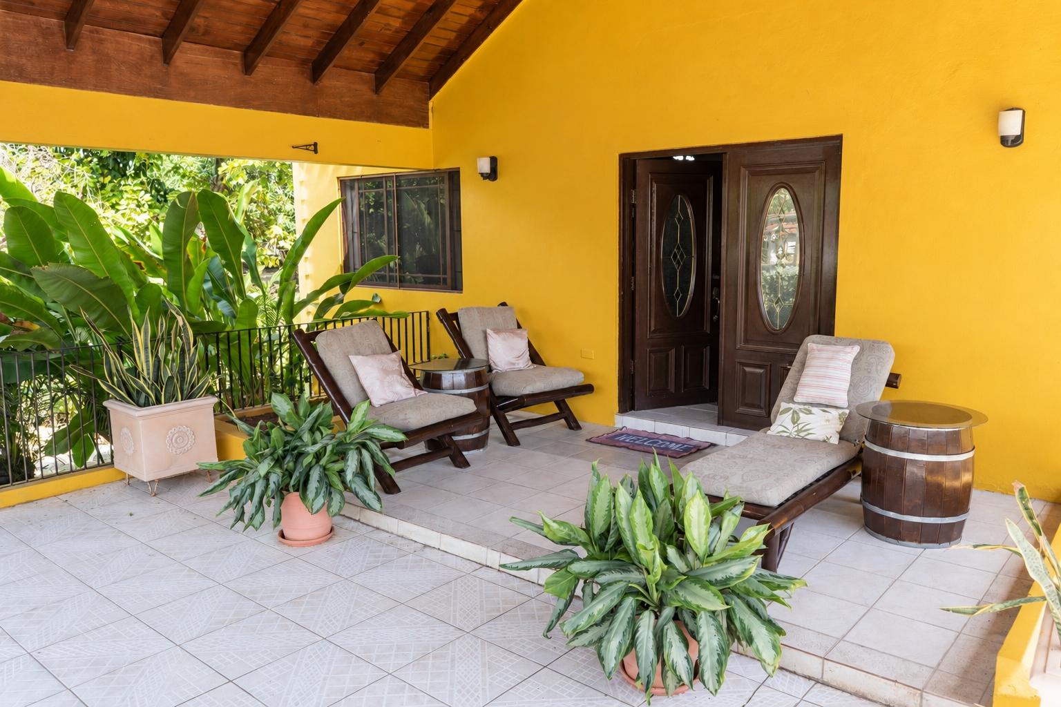 House For Sale: CIRCLE DRIVE, GLENMUIR HE, May Pen | $45,000,000 photo 3