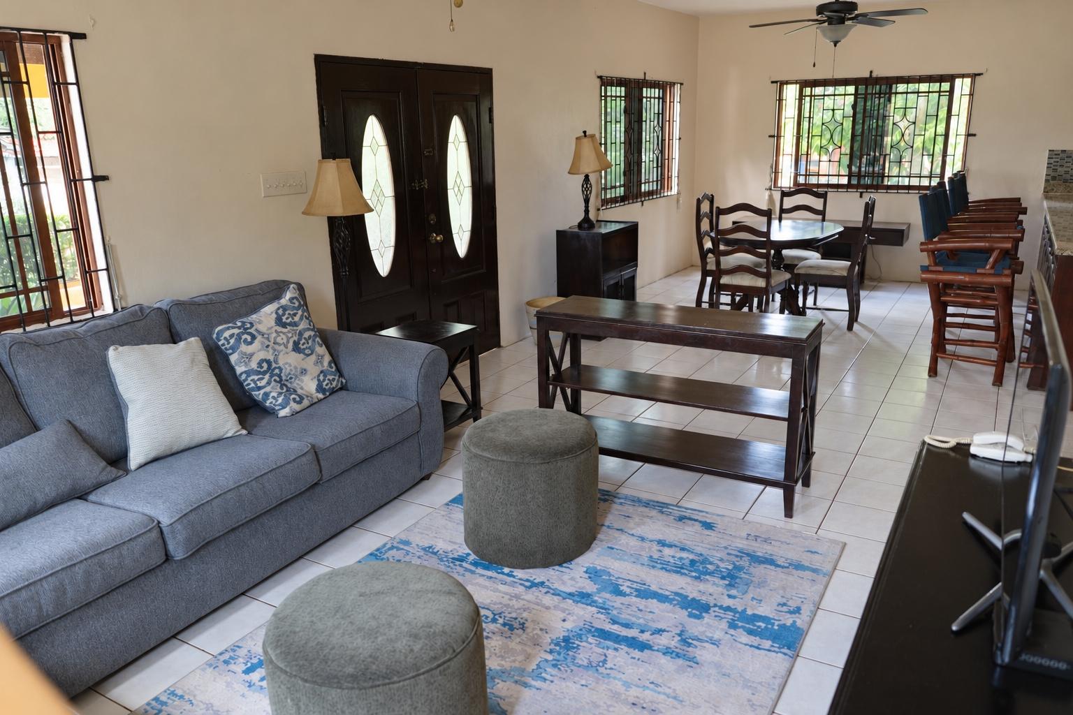 House For Sale: CIRCLE DRIVE, GLENMUIR HE, May Pen | $45,000,000 photo 4